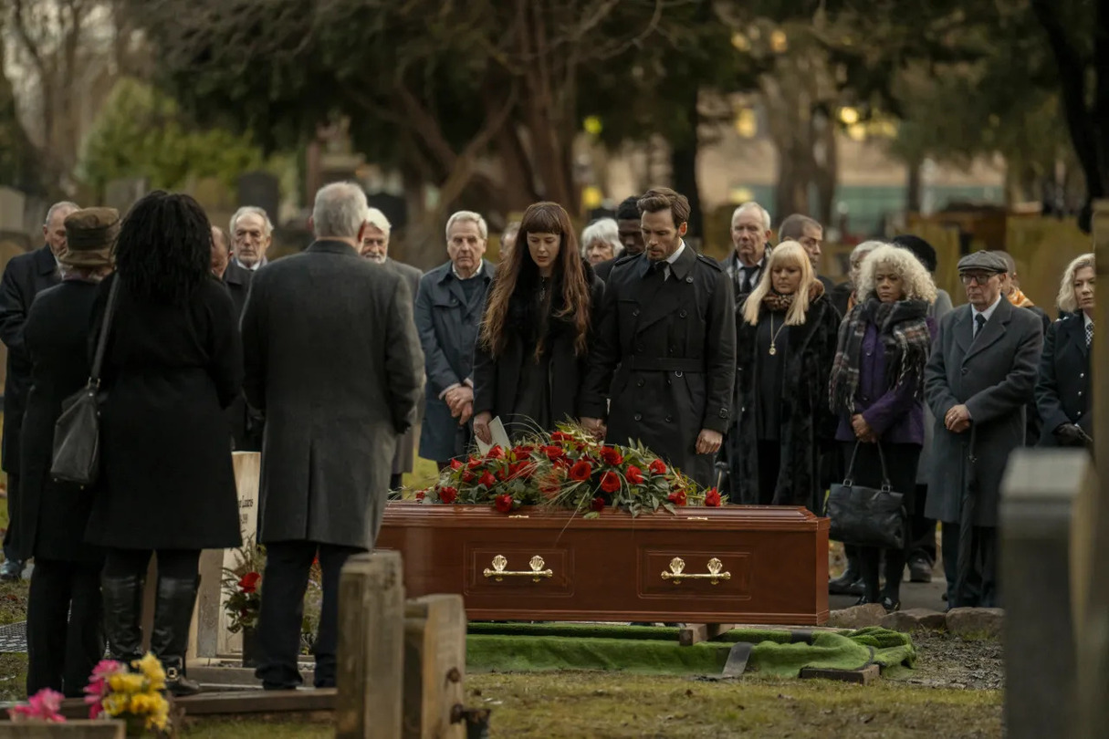 Детективный мини-сериал «Лазарь» с Сэмом Клафлином и Биллом Найи — смотрим первые кадры - фото 4