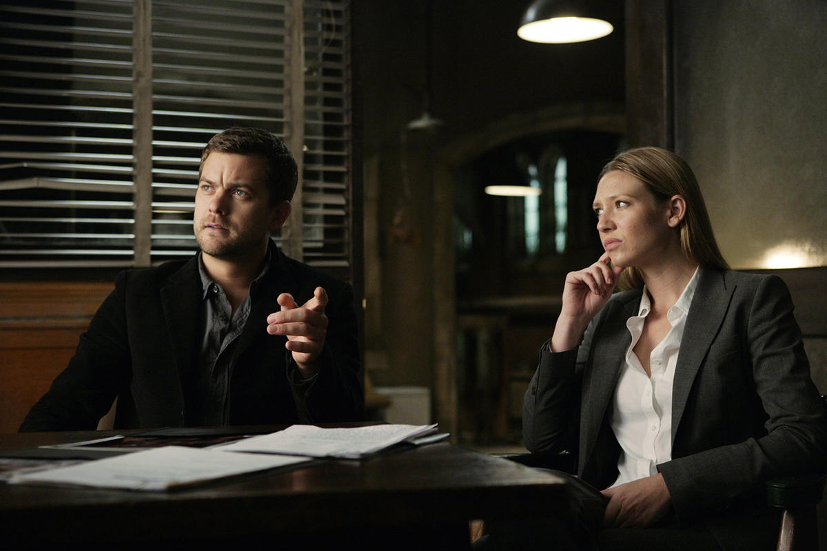 Сценарист Джей Джей Абрамс черпал вдохновение для «Грани» в различных источниках, среди которых были телесериалы «Секретные материалы» и «Сумеречная зона»

Источник: Fox