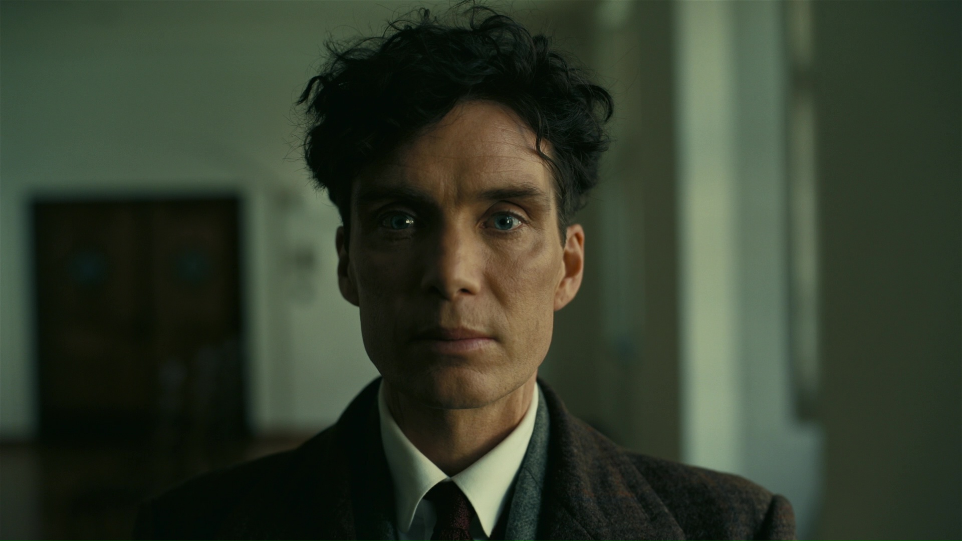 Даже Кристофер Нолан не устоял перед эстетикой Dark Academia

Кадр из «Оппенгеймера»: Universal Pictures