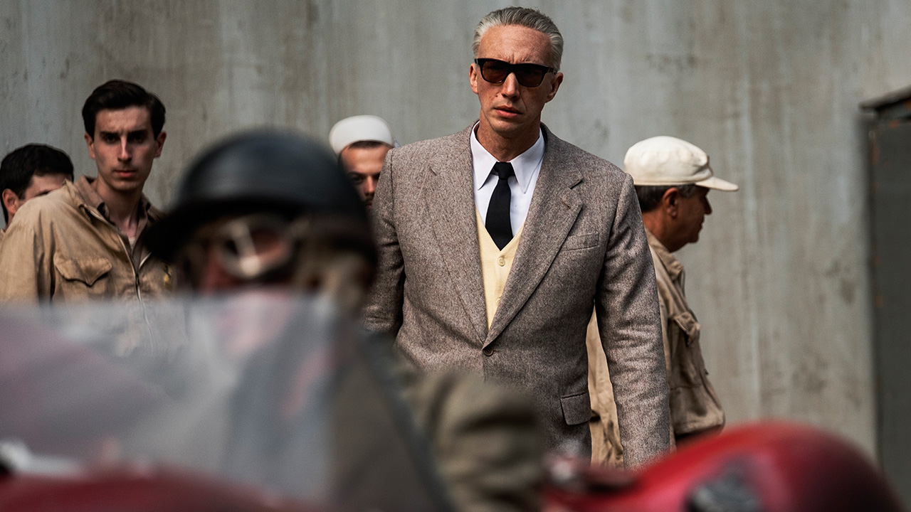 Медленно о гонках: рецензия на «Феррари» - изображение 5 Медленно о гонках: рецензия на «Феррари» - фото 5