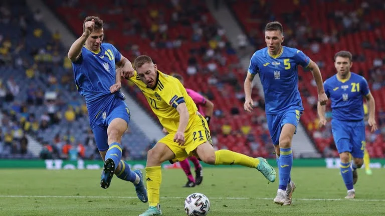 Плей-офф на Евро—2020: Украина победила Швецию в экстратайме и вышла в четвертьфинал - фото 1