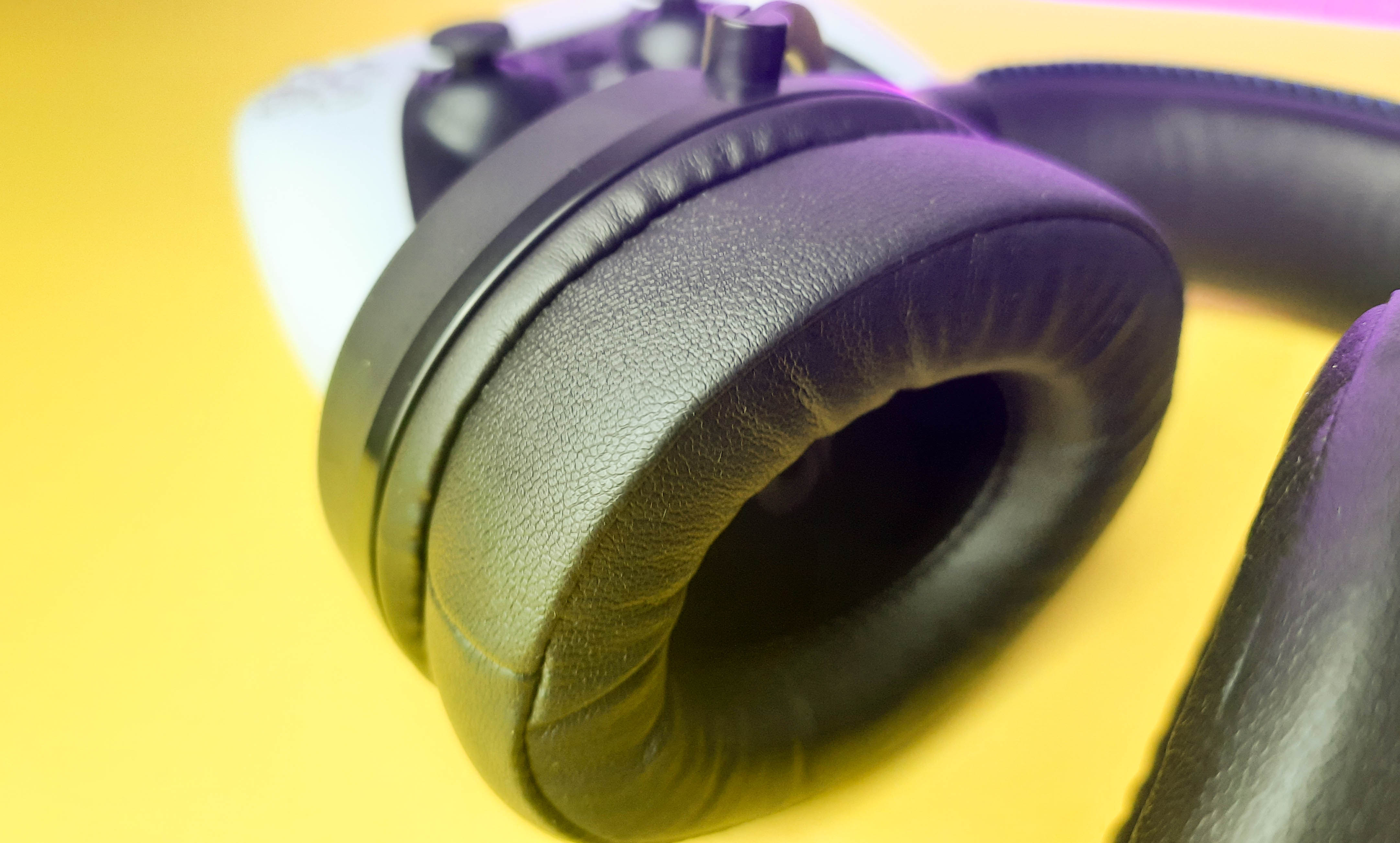 Обзор беспроводной гарнитуры Tronsmart Shadow: для шутеров и не для музыки - фото 6