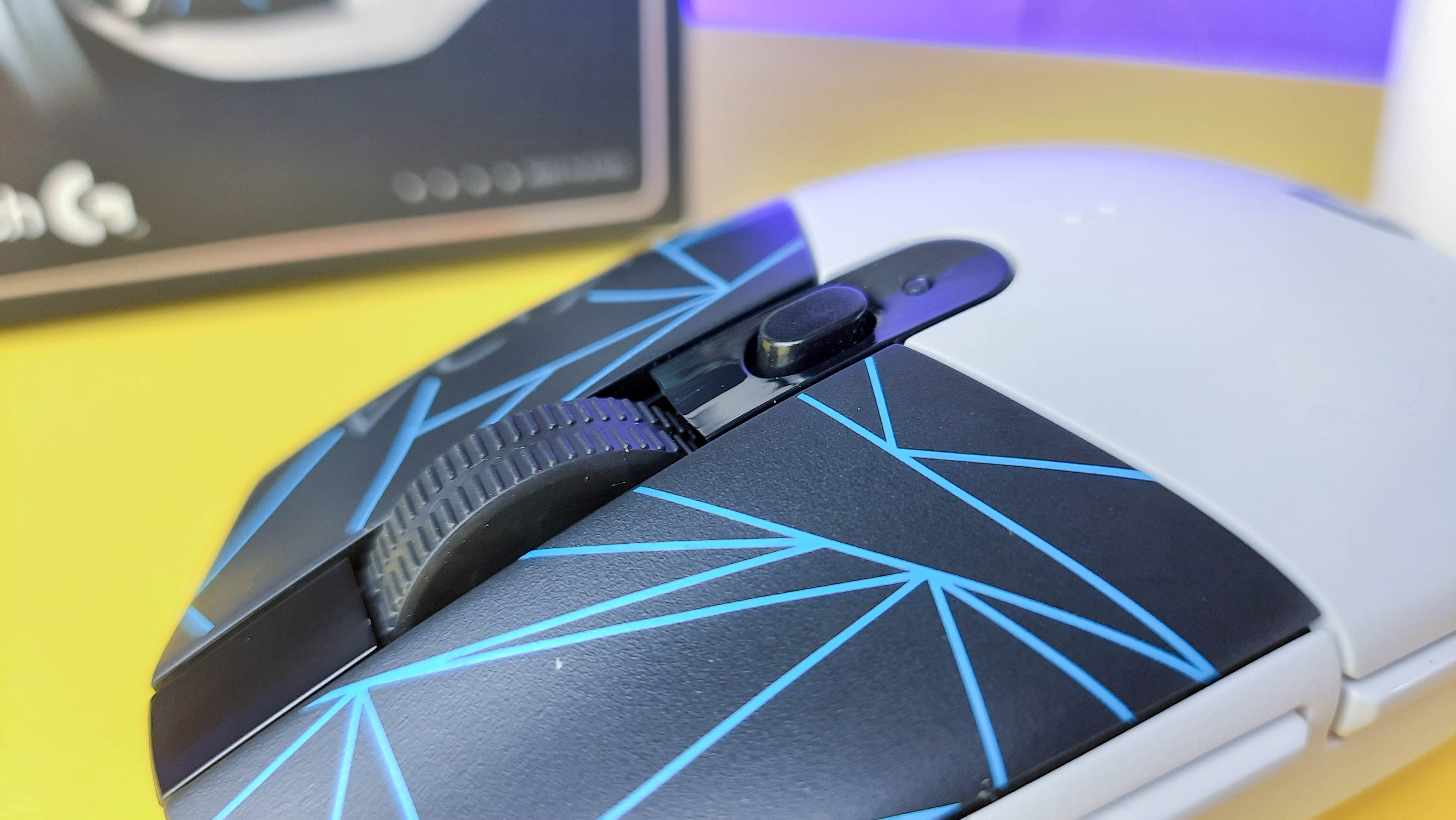 Обзор Logitech G305 K/DA: беспроводная игровая мышка для фанатов K-Pop и League of Legends - изображение 6 Обзор Logitech G305 K/DA: беспроводная игровая мышка для фанатов K-Pop и League of Legends - фото 6