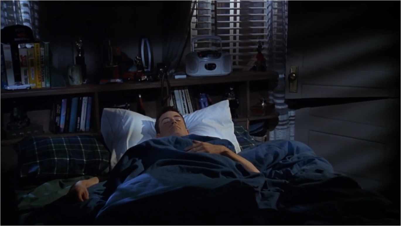 Прощание с Мэттью Перри: вспоминаем лучшие роли актёра и любимые эпизоды «Друзей» - фото 5