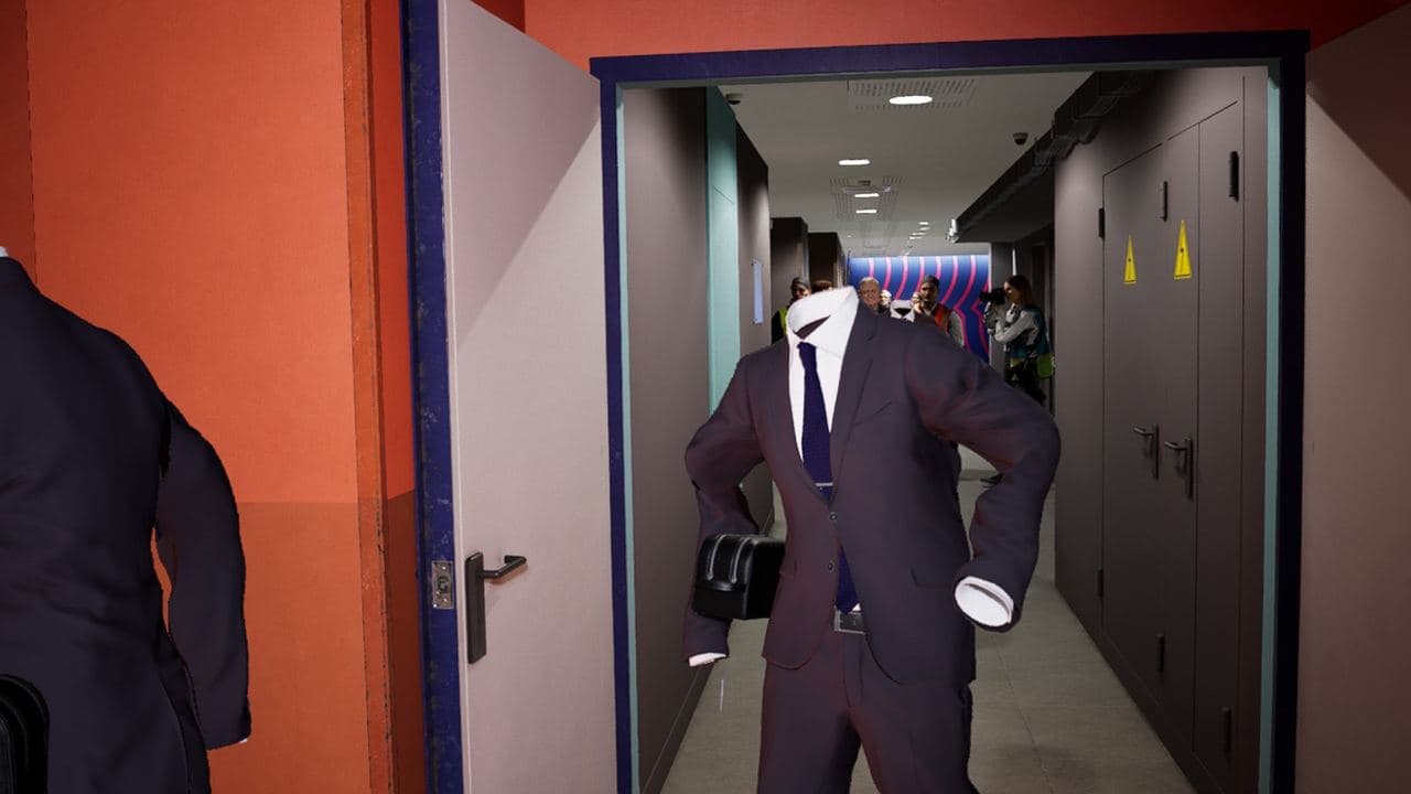 У нового футбольного симулятора eFootball 2022, в конце сентября вышедшего на PC и консолях, есть проблемы. В отзывах Steam игроки жалуются на графику низкого качества, ограничения по FPS и очень странную лицевую анимацию виртуальных футболистов. Последнее подтверждается и скриншотами и изуродованными графическим движком изображениями Лионеля Месси и Криштиану Роналду. Глядя на кадры из игры, не всегда возможно угадать, какой спортсмен на них изображён. А вы сможете опознать футболиста по скриншоту из игры? Пройдите наш тест и узнайте!