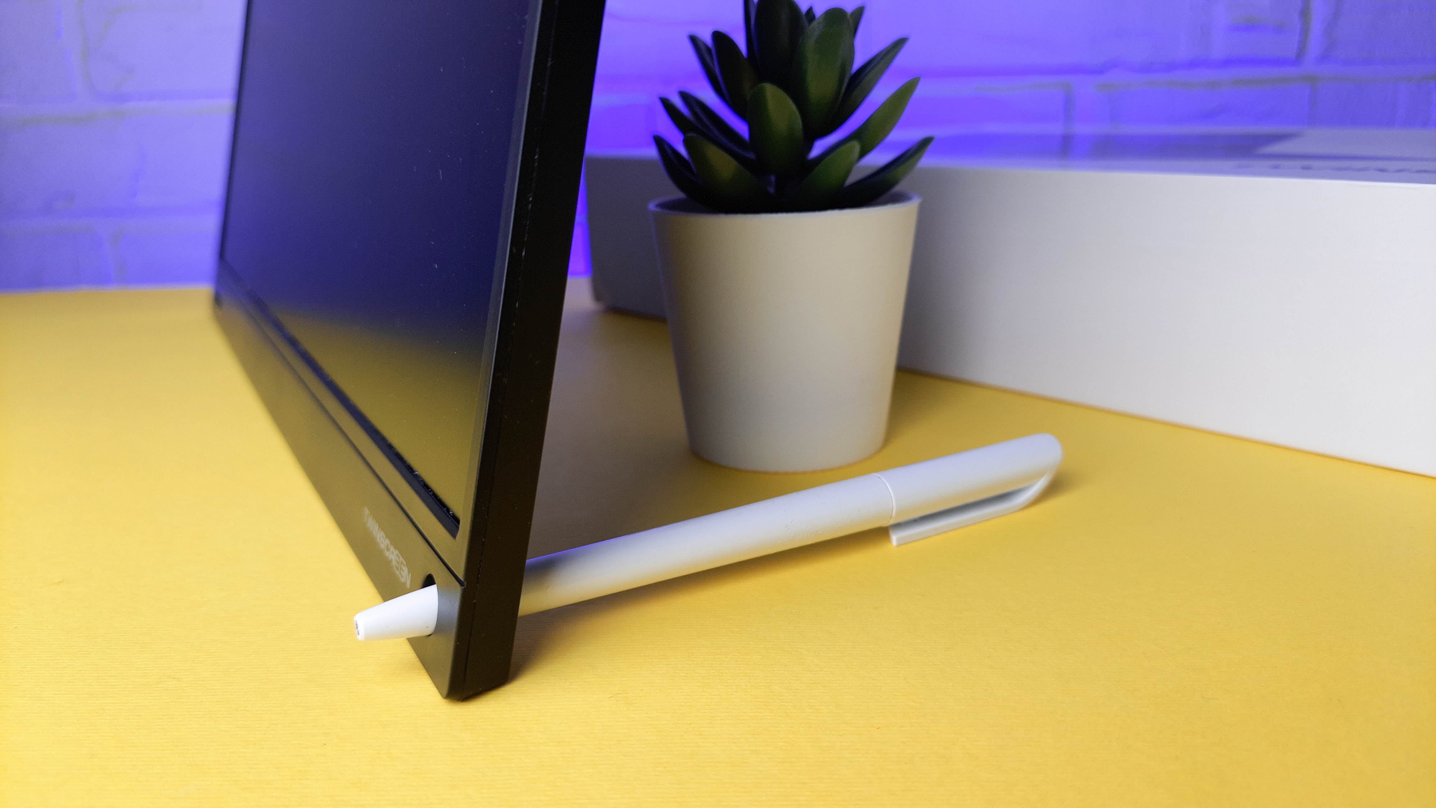 Обзор Prestigio Twinscreen 16: портативный дисплей для игр и работы - фото 13