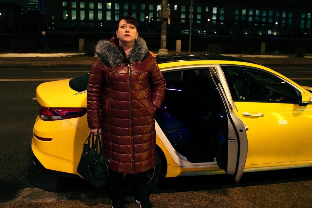 Кадр из сериала «Сеструха»

 Источник: PREMIER