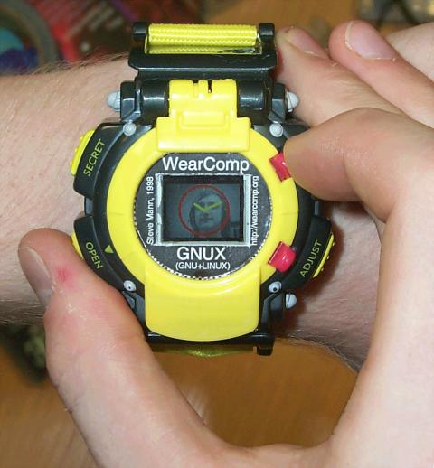 Фото: Wearcam/Wrist Watch Computer