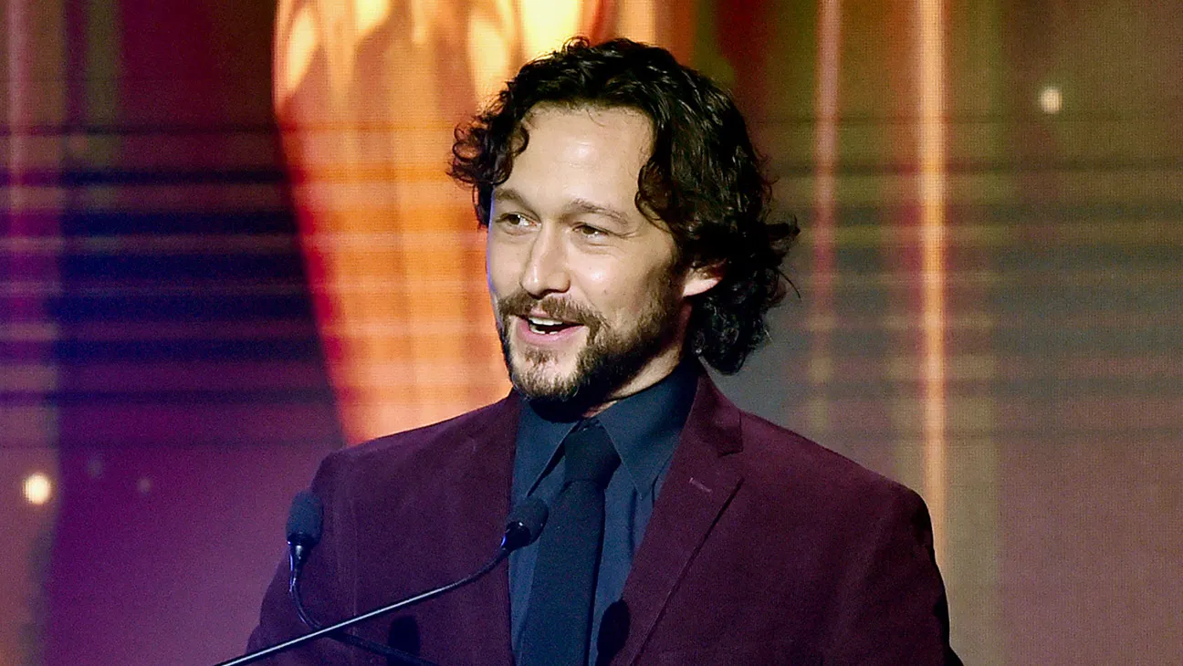 Джозеф Гордон-Левитт призвал временно остановить исследования в области ИИ - изображение 1 Джозеф Гордон-Левитт призвал временно остановить исследования в области ИИ - фото 1