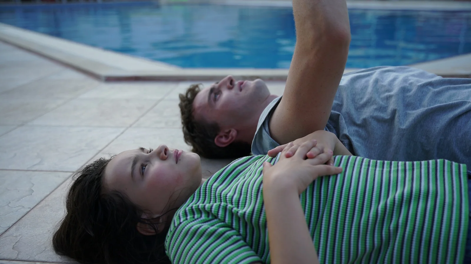 Лесбиянки трахаются в бассейне - порно видео на city-lawyers.ru