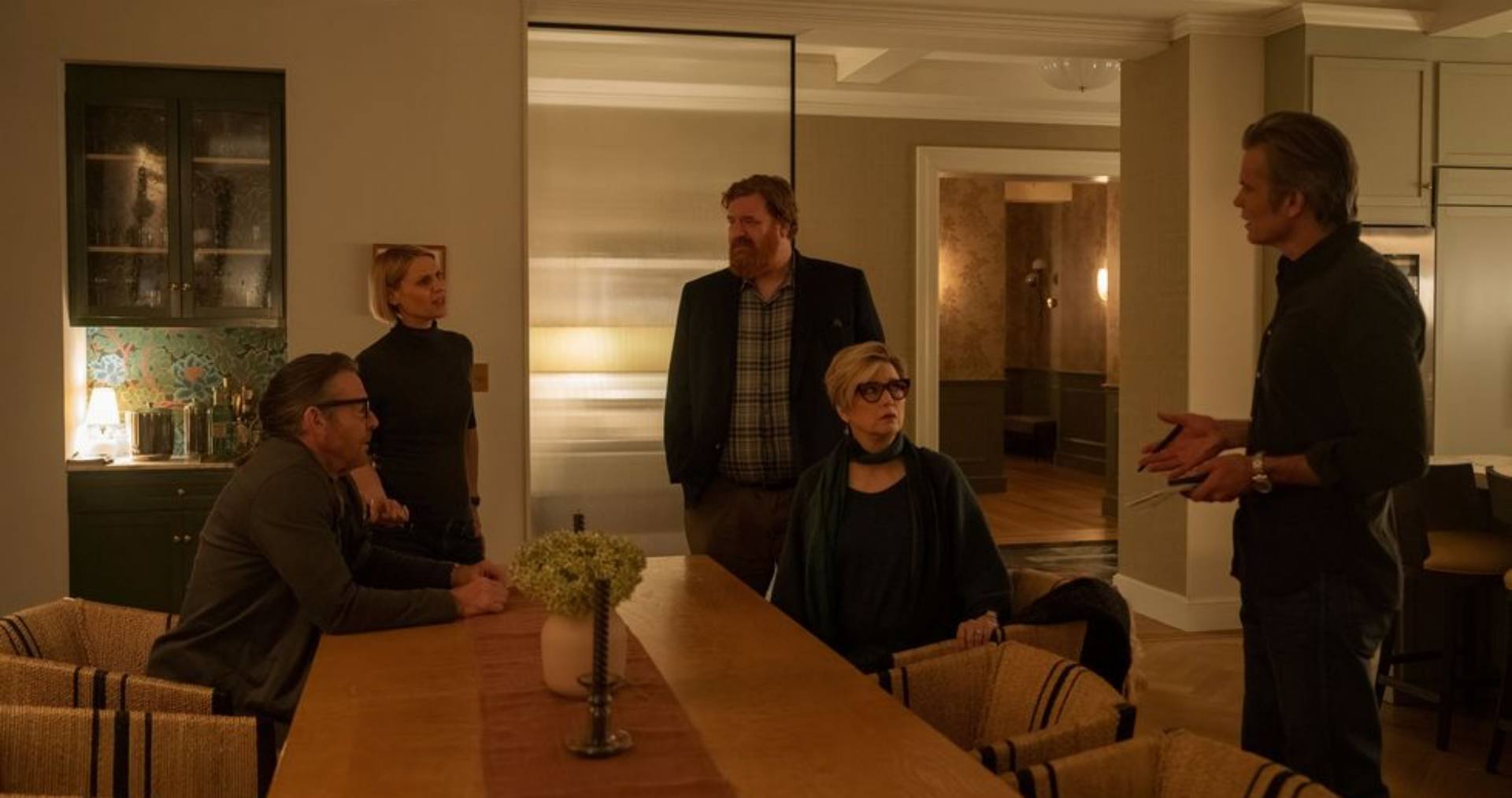 Рецензия на «Замкнутый круг» – мрачный детективный сериал Стивена Содерберга - изображение 6 Рецензия на «Замкнутый круг» – мрачный детективный сериал Стивена Содерберга - фото 6