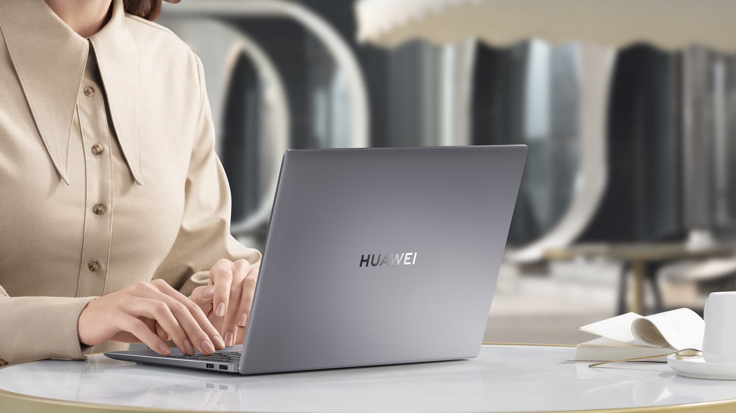 Huawei представила в России обновленный ноутбук MateBook 14 на AMD Ryzen 5 - фото 1