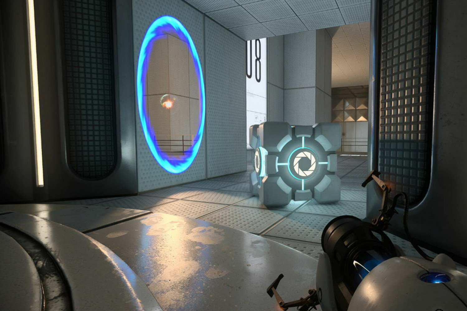 Главная проблема — как показать на экране порталы, головоломки и GLaDOS так, чтобы это сработало как в игре. Создатели говорят, что это непростая задача

Источник: Valve Corporation