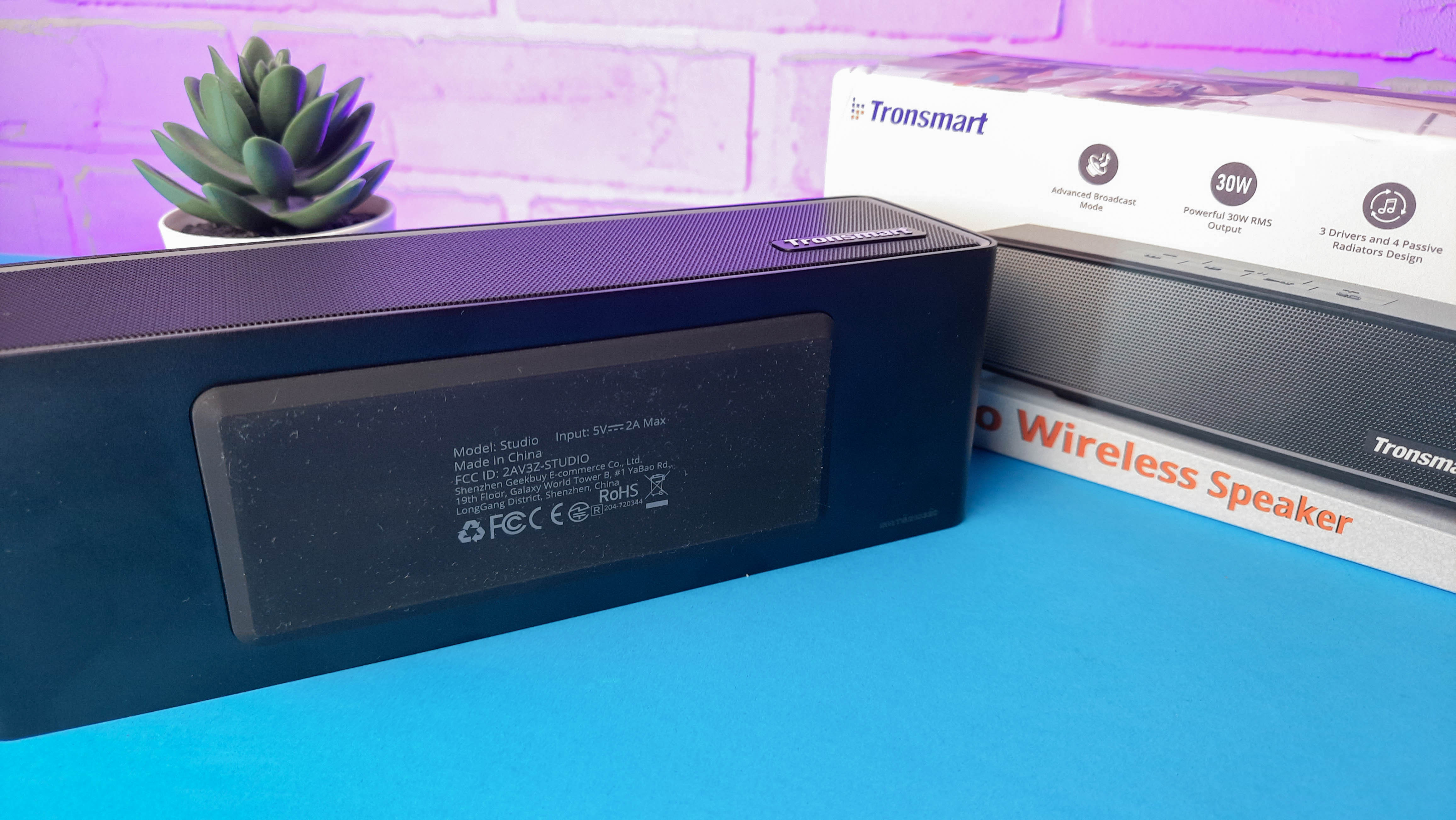 Обзор Tronsmart Studio: портативная колонка со встроенным сабвуфером - фото 5
