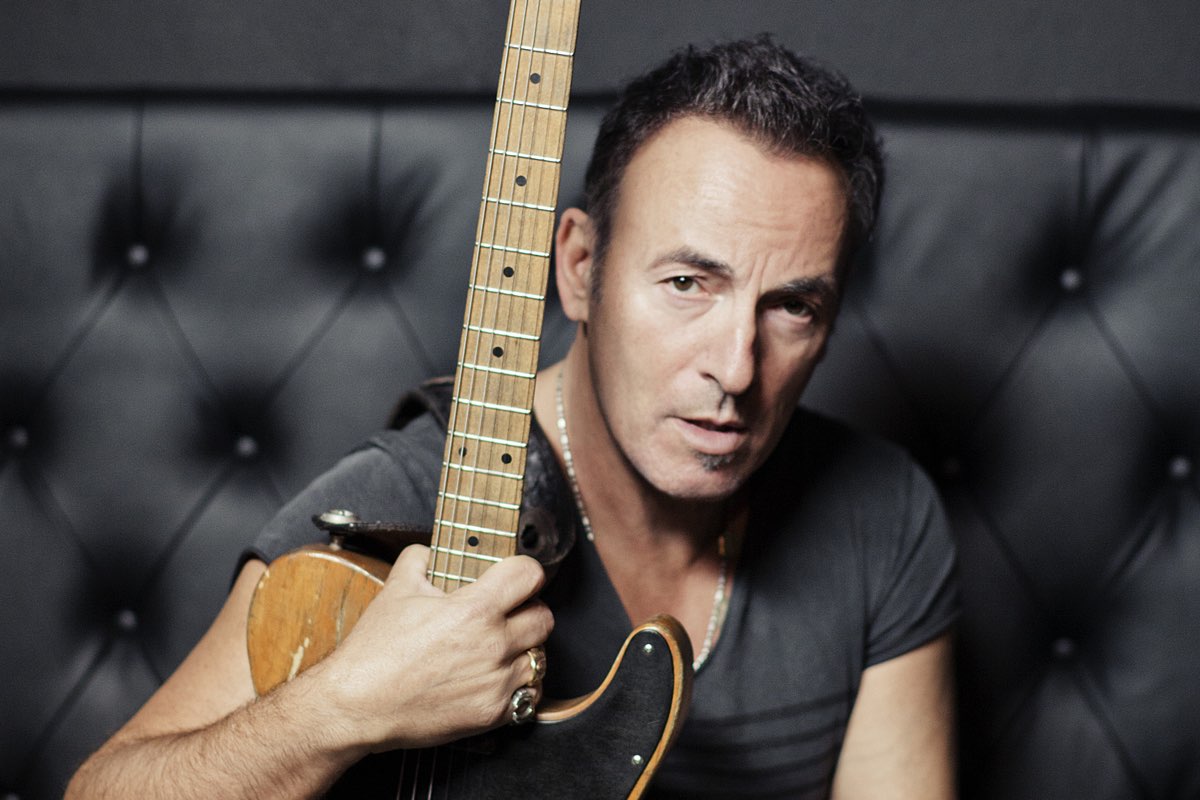  Певец Брюс Спрингстин