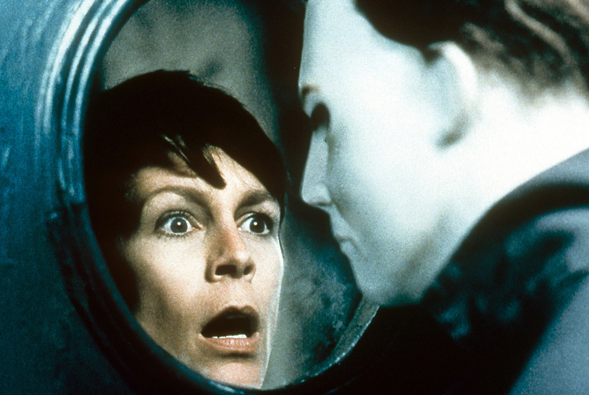 «Хэллоуин: 20 лет спустя» стал одним из лучших хорроров 1998 года и удостоился двух номинаций на премию «Сатурн»

Источник: Dimension Films