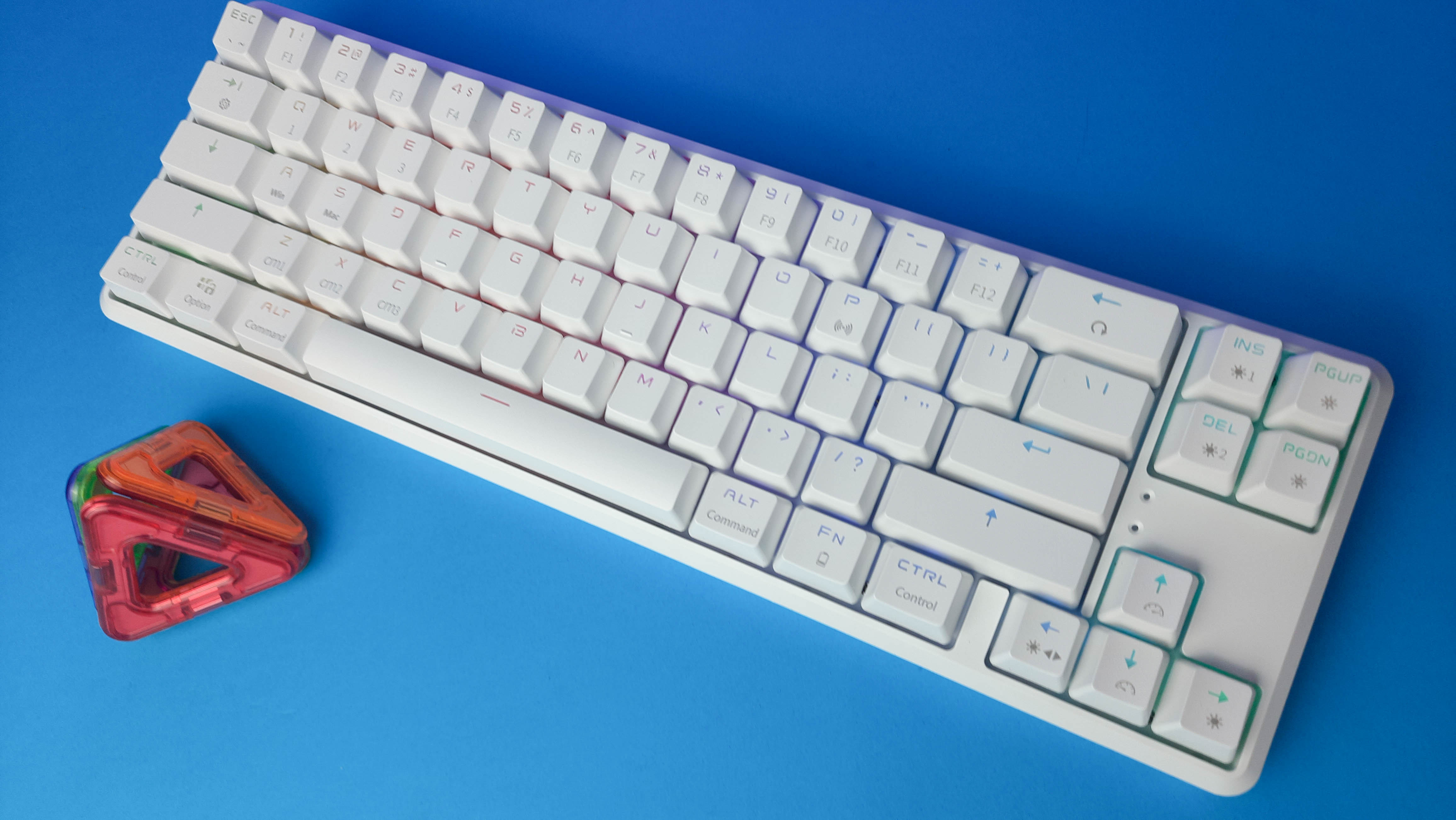 Обзор Hator Skyfall HEX Wireless: настраиваемая игровая клавиатура формата 65% с RGB-подсветкой - фото 8