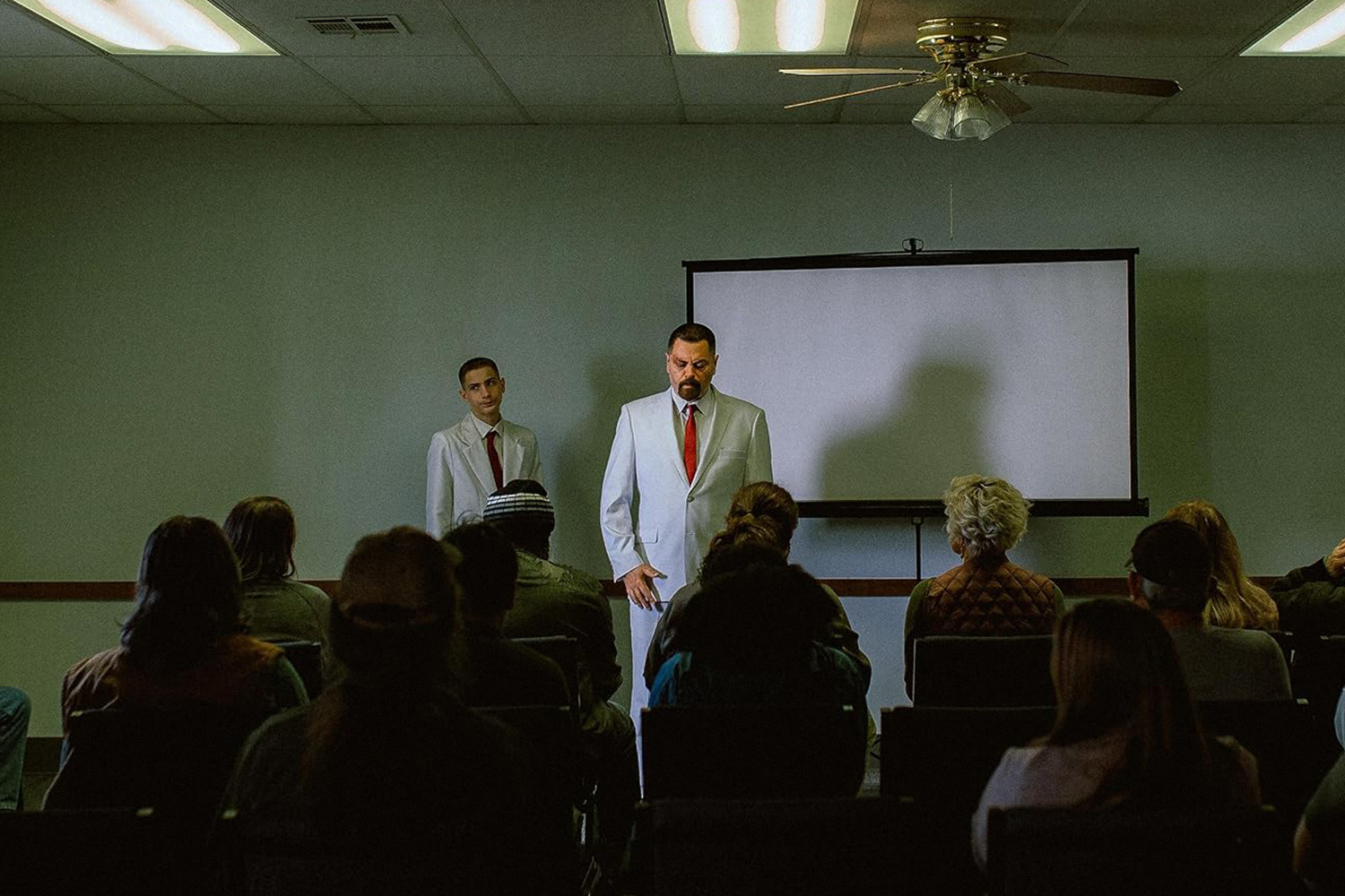 Славного финала не будет. За свободу придётся заплатить.

Кадр: Briarcliff Entertainmen