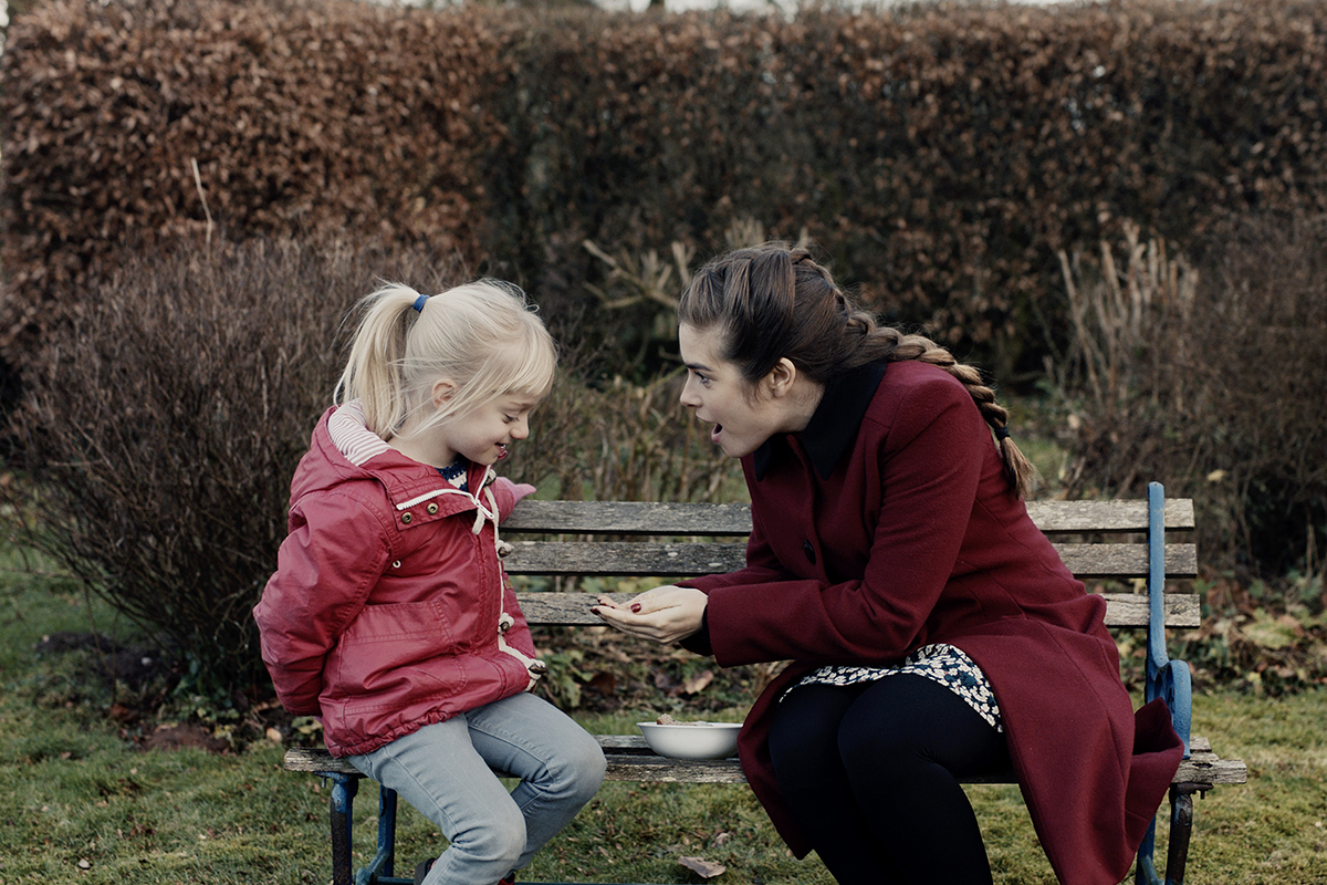 Кадр из короткометражного фильма «Немые» (The Silent Child)

Источник: Slick Films