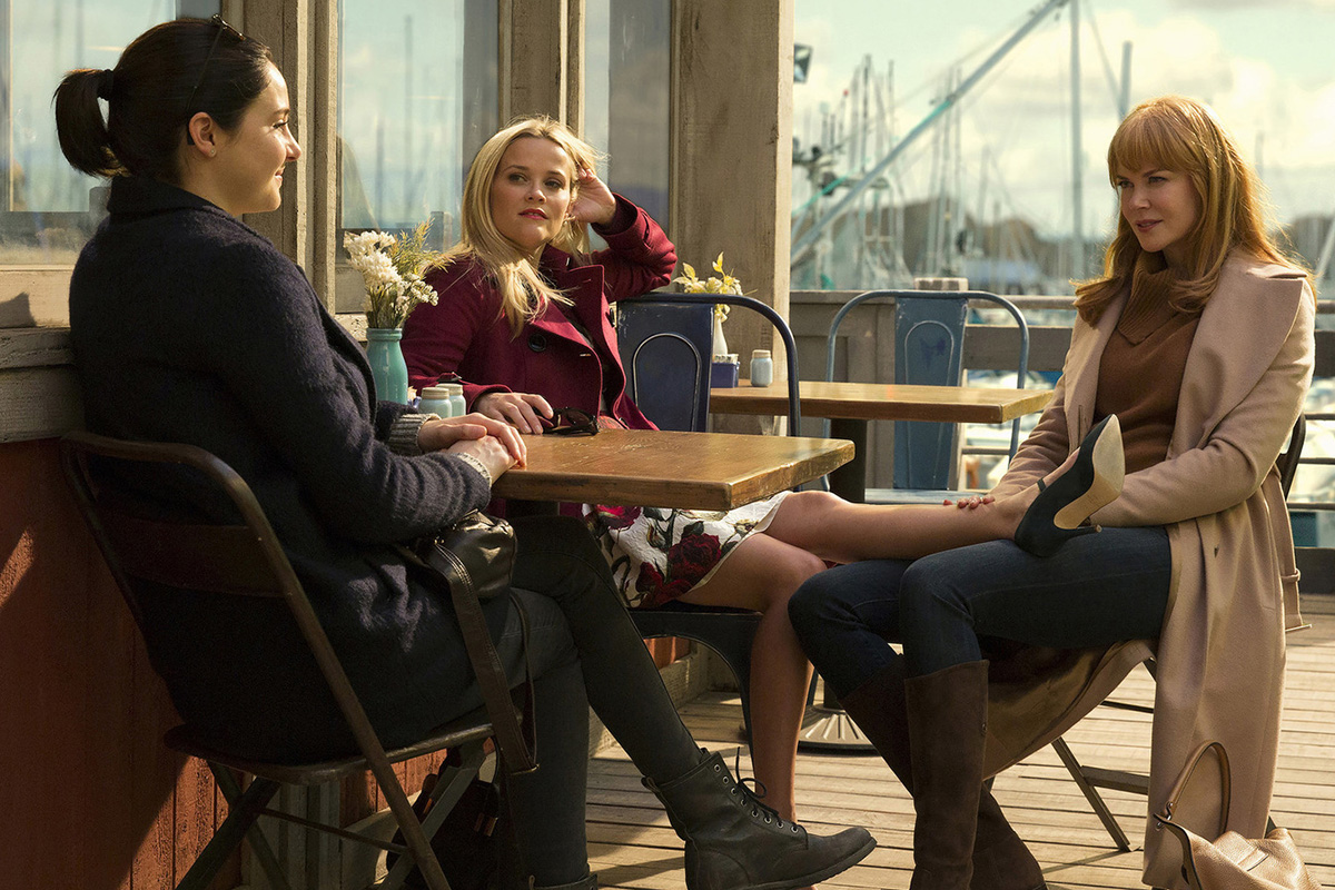 Первый сезон полностью основан на книге, а второй сезон является оригинальным продолжением, написанным сценаристами при участии автора романа
Источник: HBO