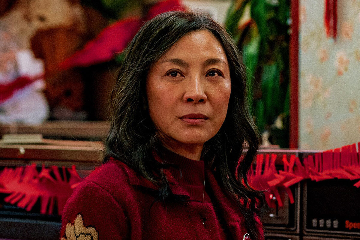 Кадр из фильма «Всё везде и сразу»