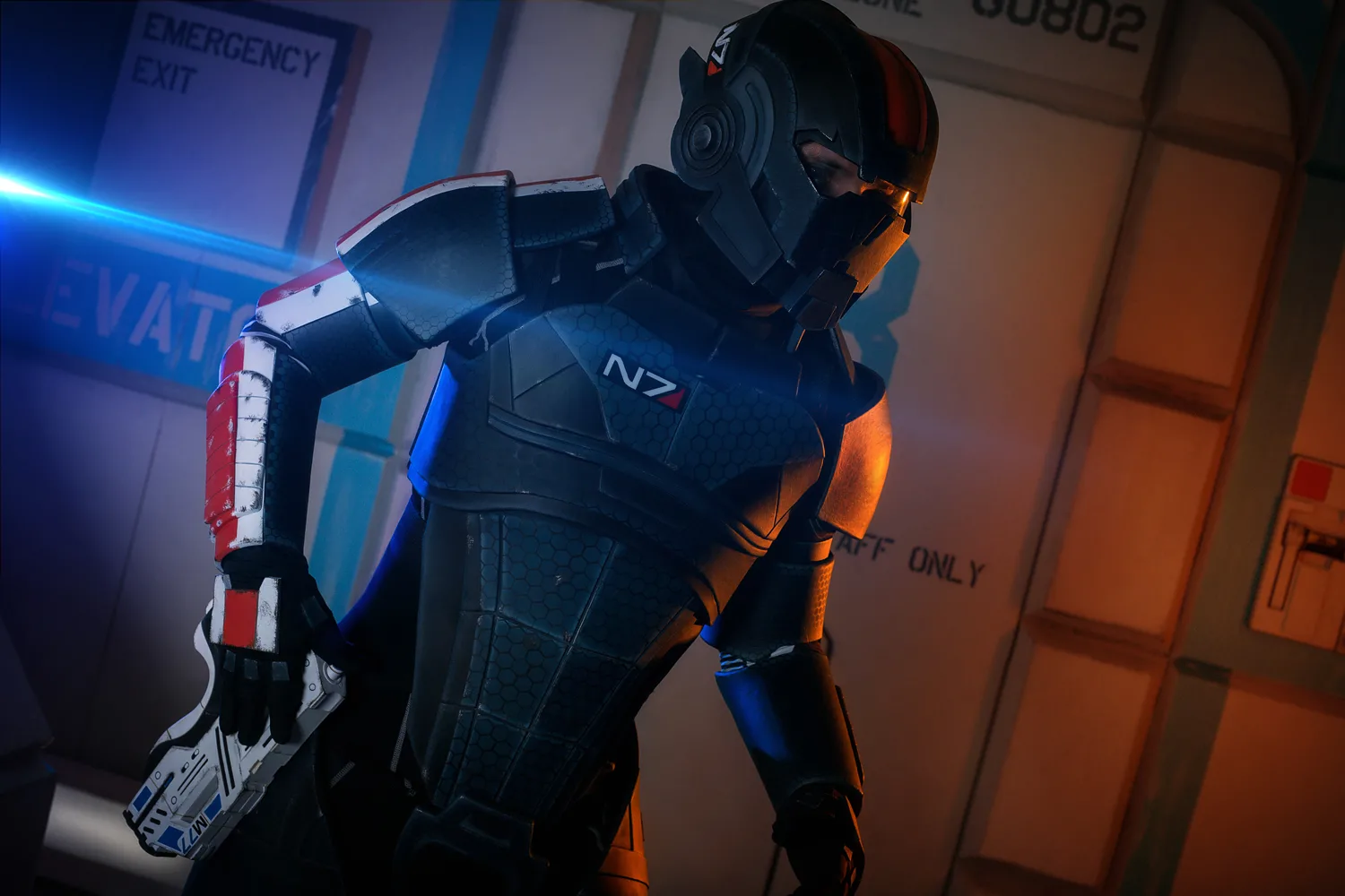 Сериал расскажет новую историю во вселенной, действие будет происходить после трилогии, и он не будет пересказом приключений Шепарда, но сохранит канон

Источник: BioWare