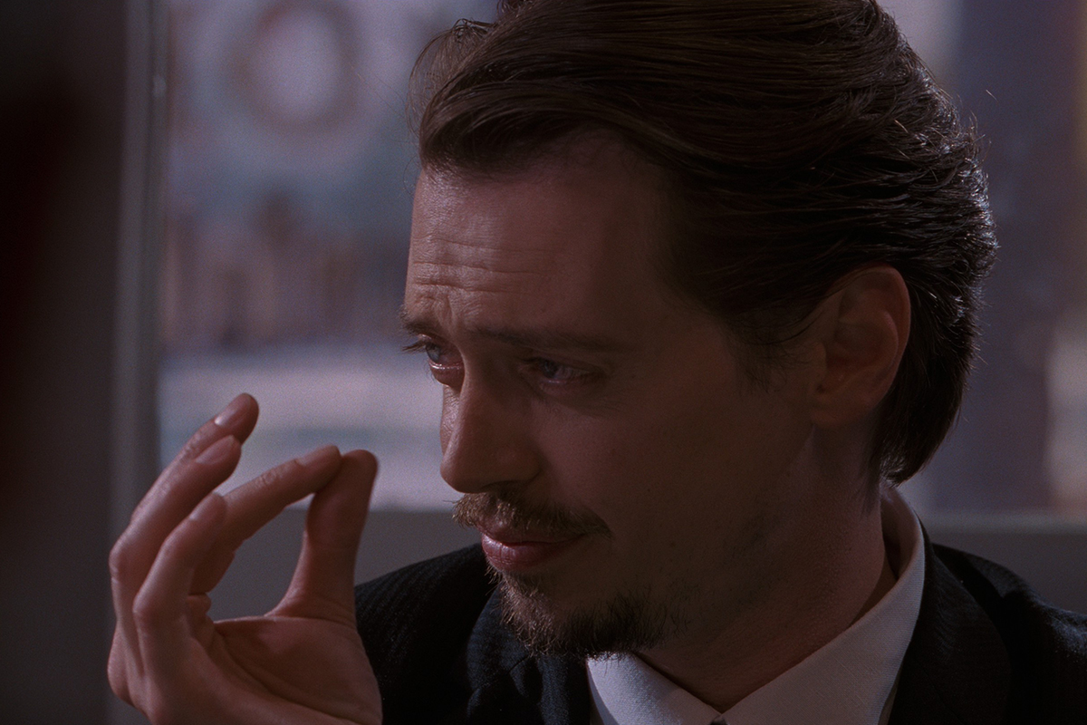 Мистер Розовый из фильма «Бешеные псы» с рассуждениями про чаевые за чашечкой кофе

Источник: Miramax Films