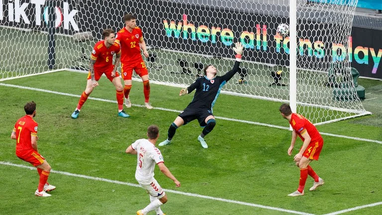 Плей-офф на Евро—2020: Дания разгромила Уэльс и прошла в четвертьфинал - фото 2