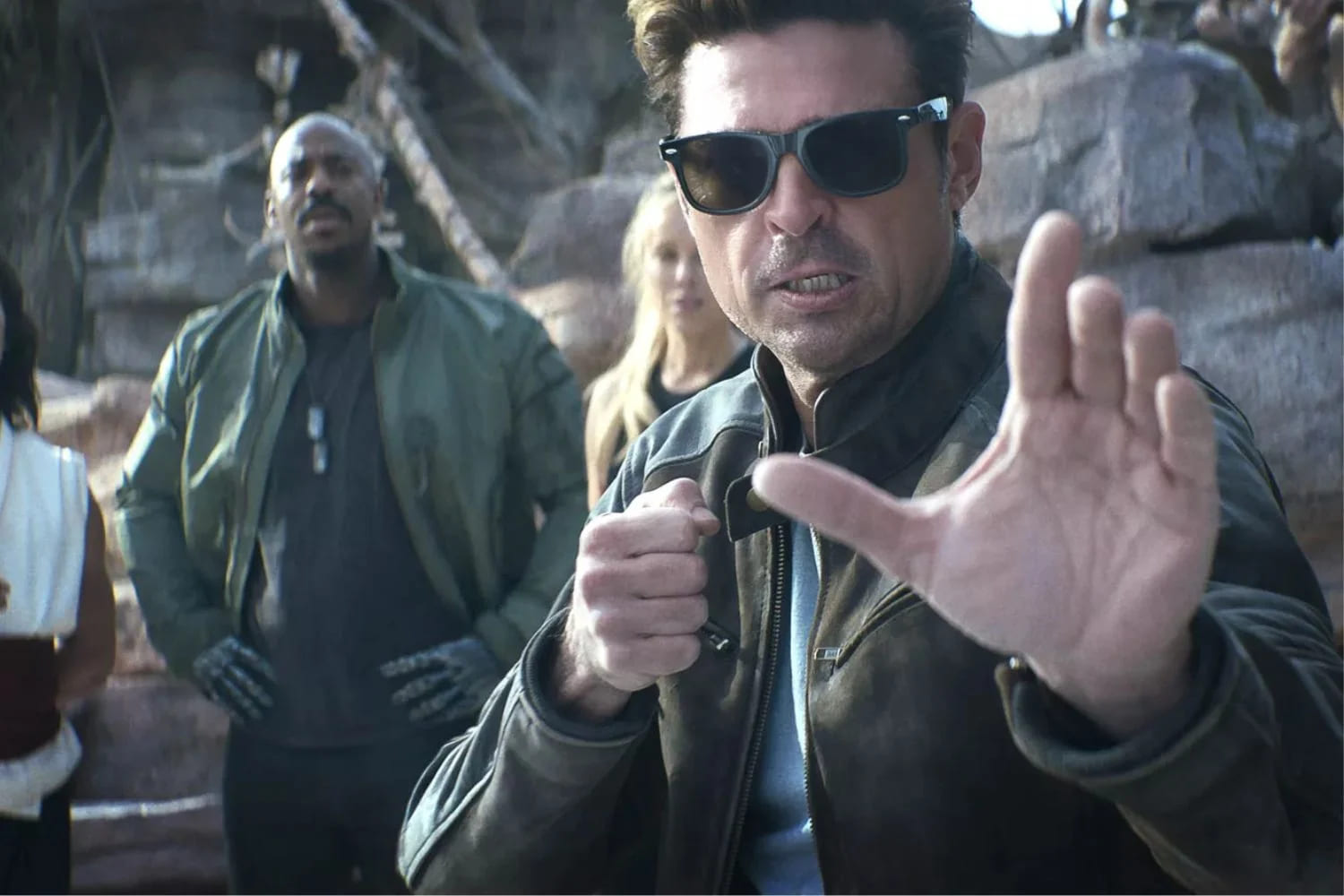 Создатели обещают «очень много фаталити» и реалистичные смерти, намекая, что «никто не в безопасности» и смерть не всегда конец в этом мире

Источник: Warner Bros.