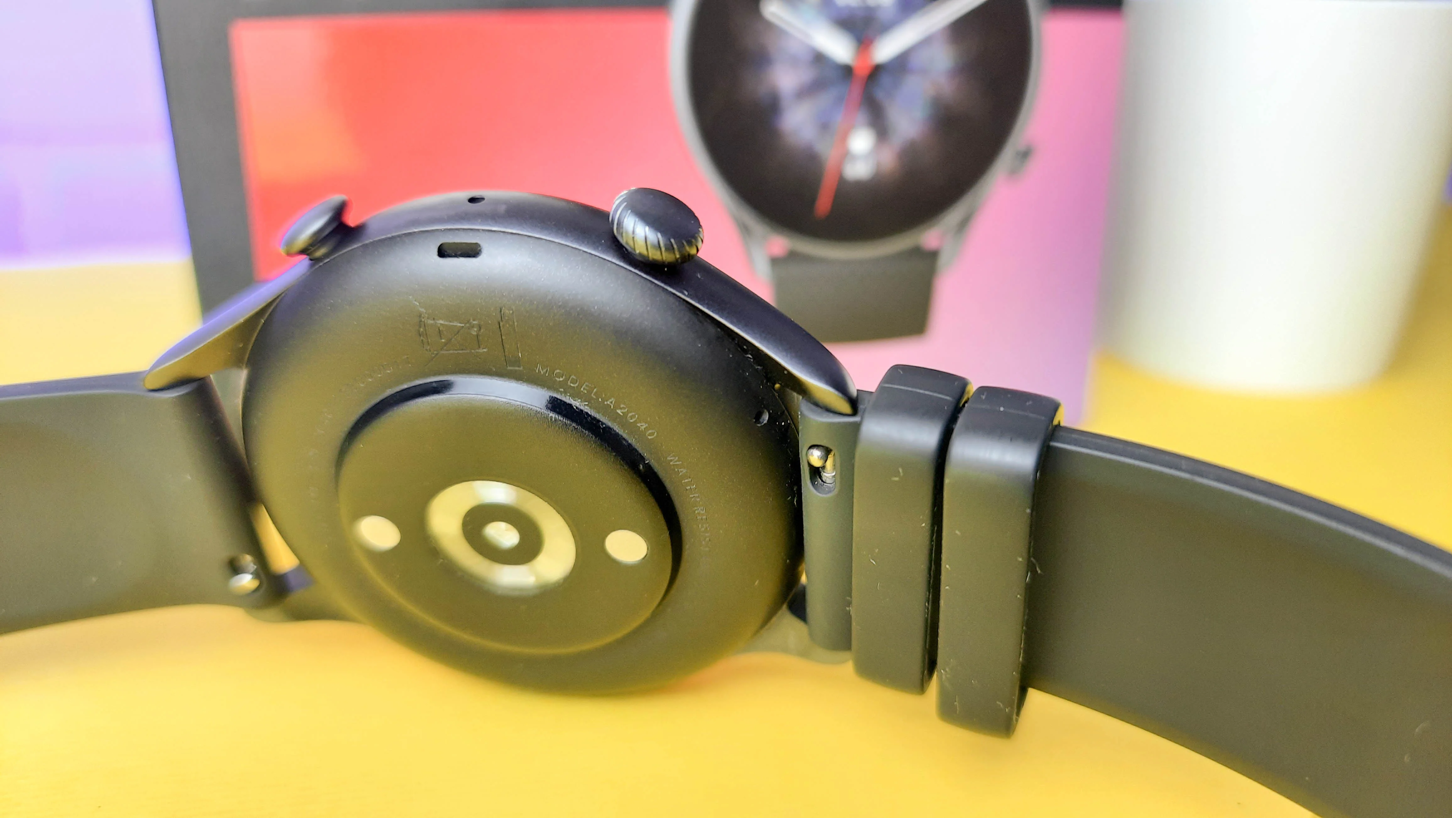 Обзор Amazfit GTR 3 Pro: многофункциональные умные часы с защитой от воды и элегантным дизайном - фото 2