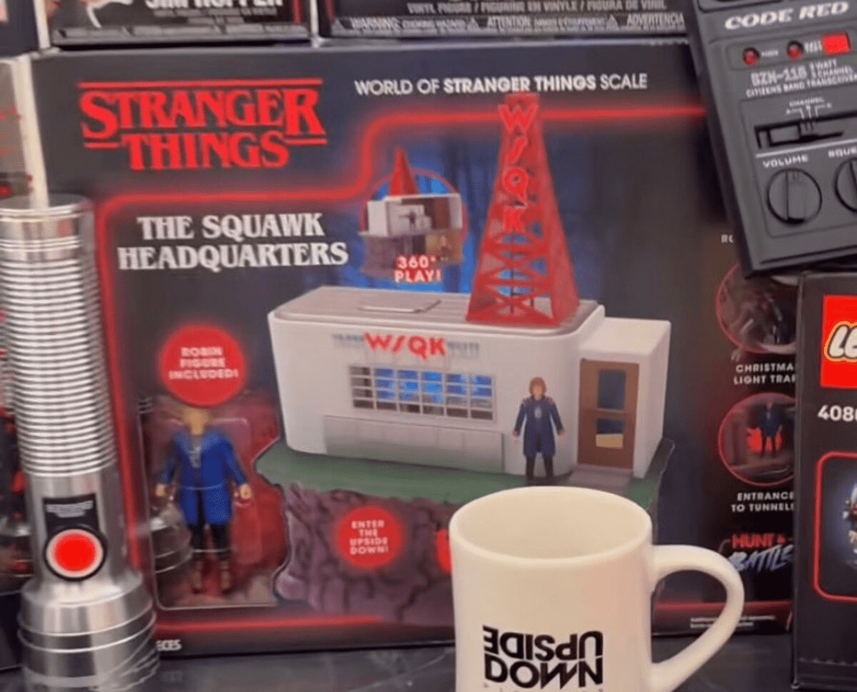 картинка взята с [сайта X](https://x.com/UpsideDownScoop/status/1973254166782115843)