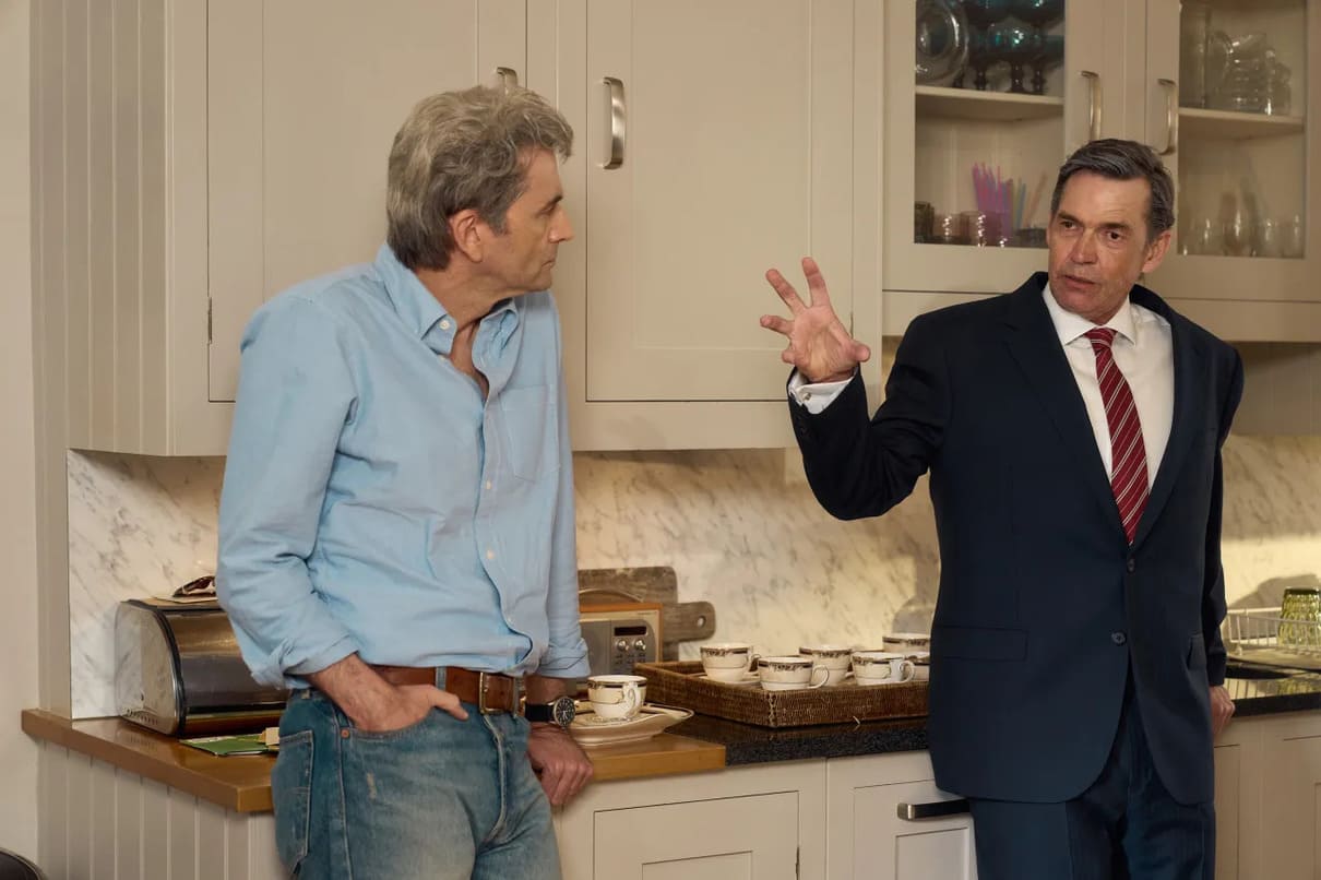 Звезда «Убивая Еву» Стив Пембертон сыграет медиамагната Руперта Мёрдока в сериале «Взлом» - фото 3