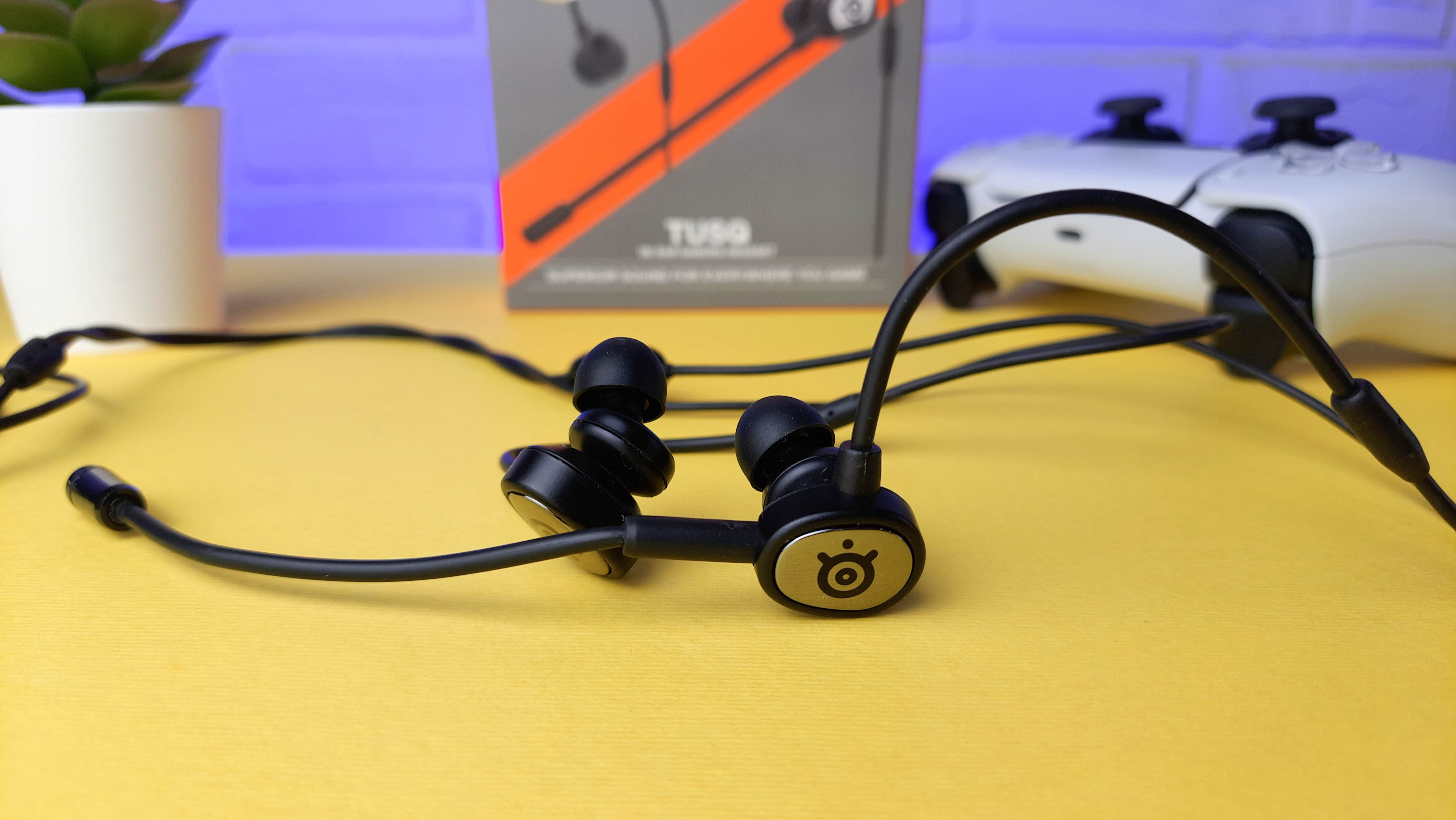 Обзор SteelSeries Tusq: универсальная игровая гарнитура со съёмным микрофоном - изображение 1 Обзор SteelSeries Tusq: универсальная игровая гарнитура со съёмным микрофоном - фото 1