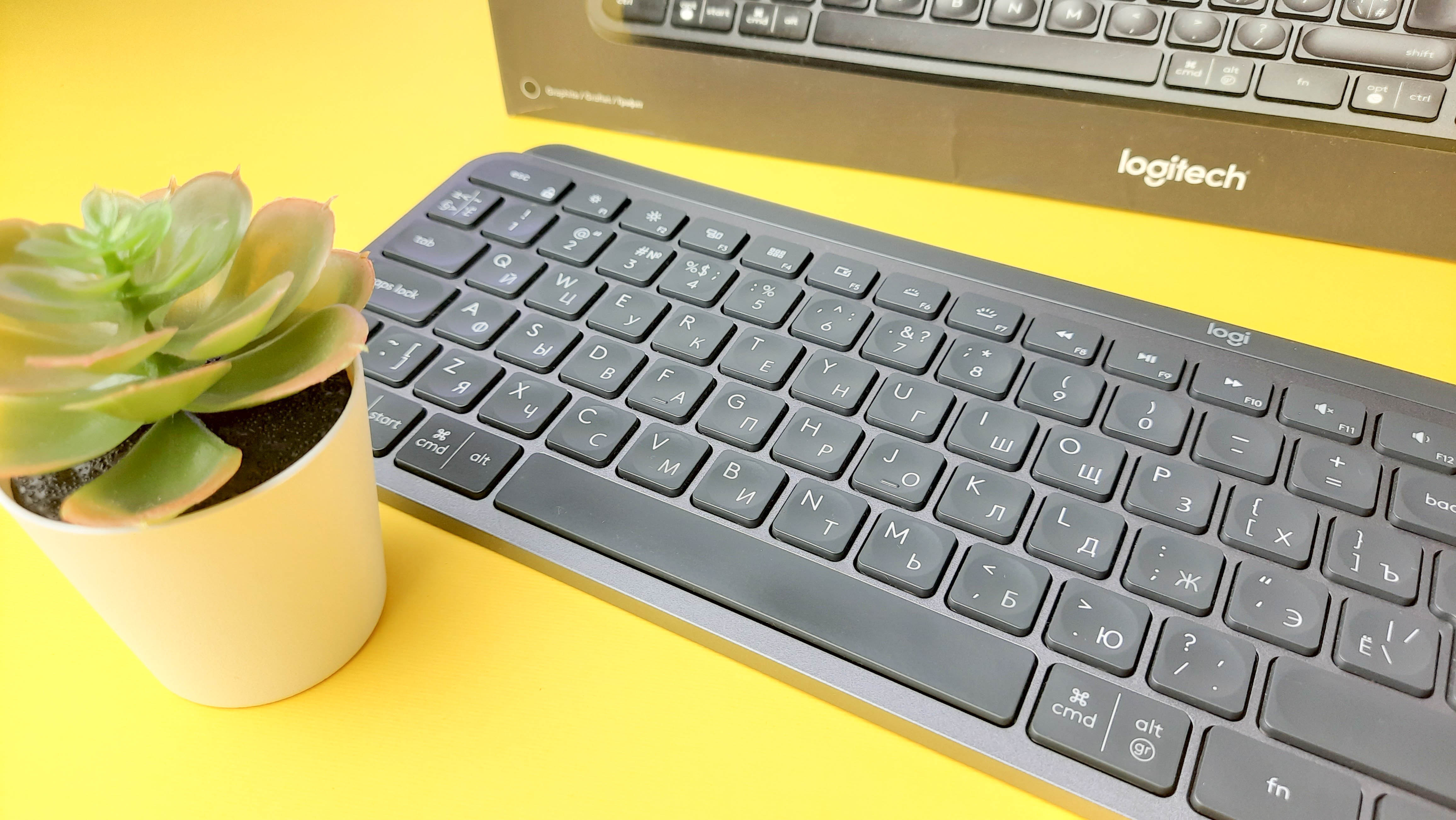 Обзор Logitech MX Keys: как справляется с играми и работой беспроводная ножничная клавиатура - изображение 9 Обзор Logitech MX Keys: как справляется с играми и работой беспроводная ножничная клавиатура - фото 9