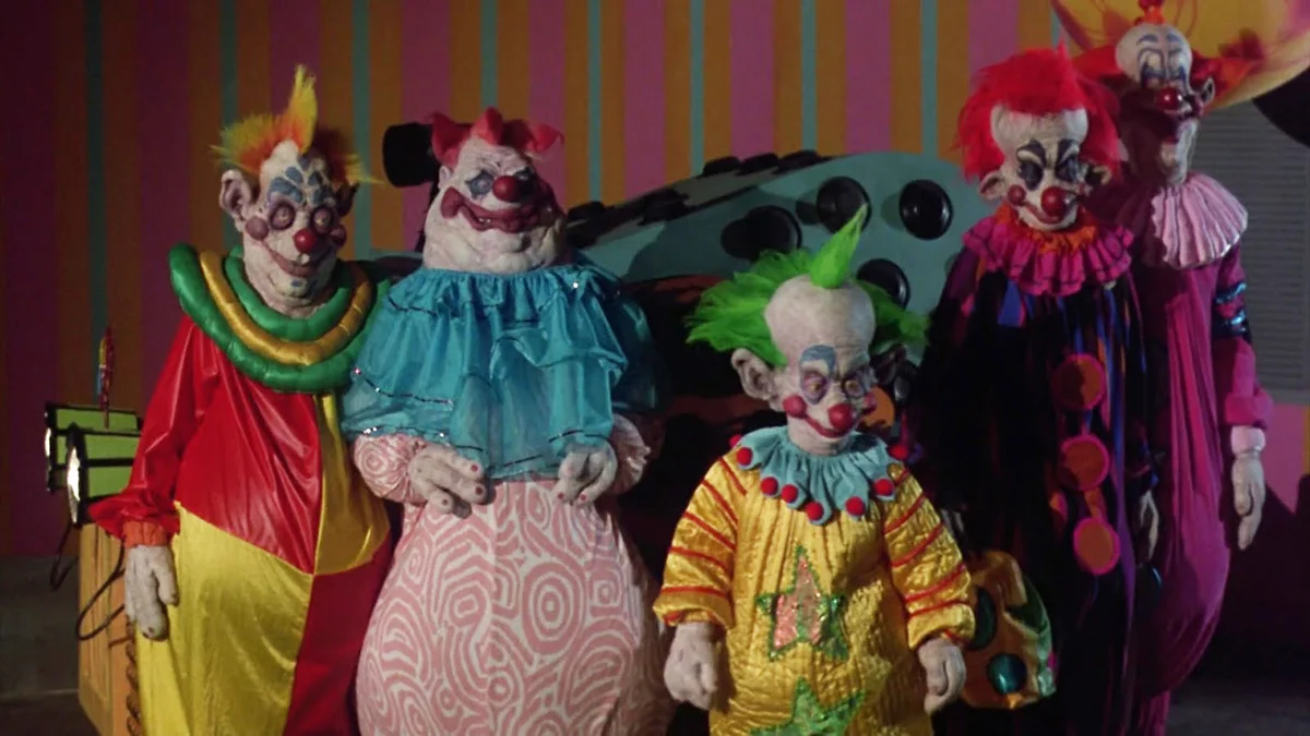 Кадр из фильма «Клоуны-убийцы из космоса»
