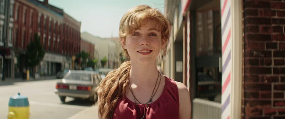 София Лиллис на кадре из фильма «Оно»