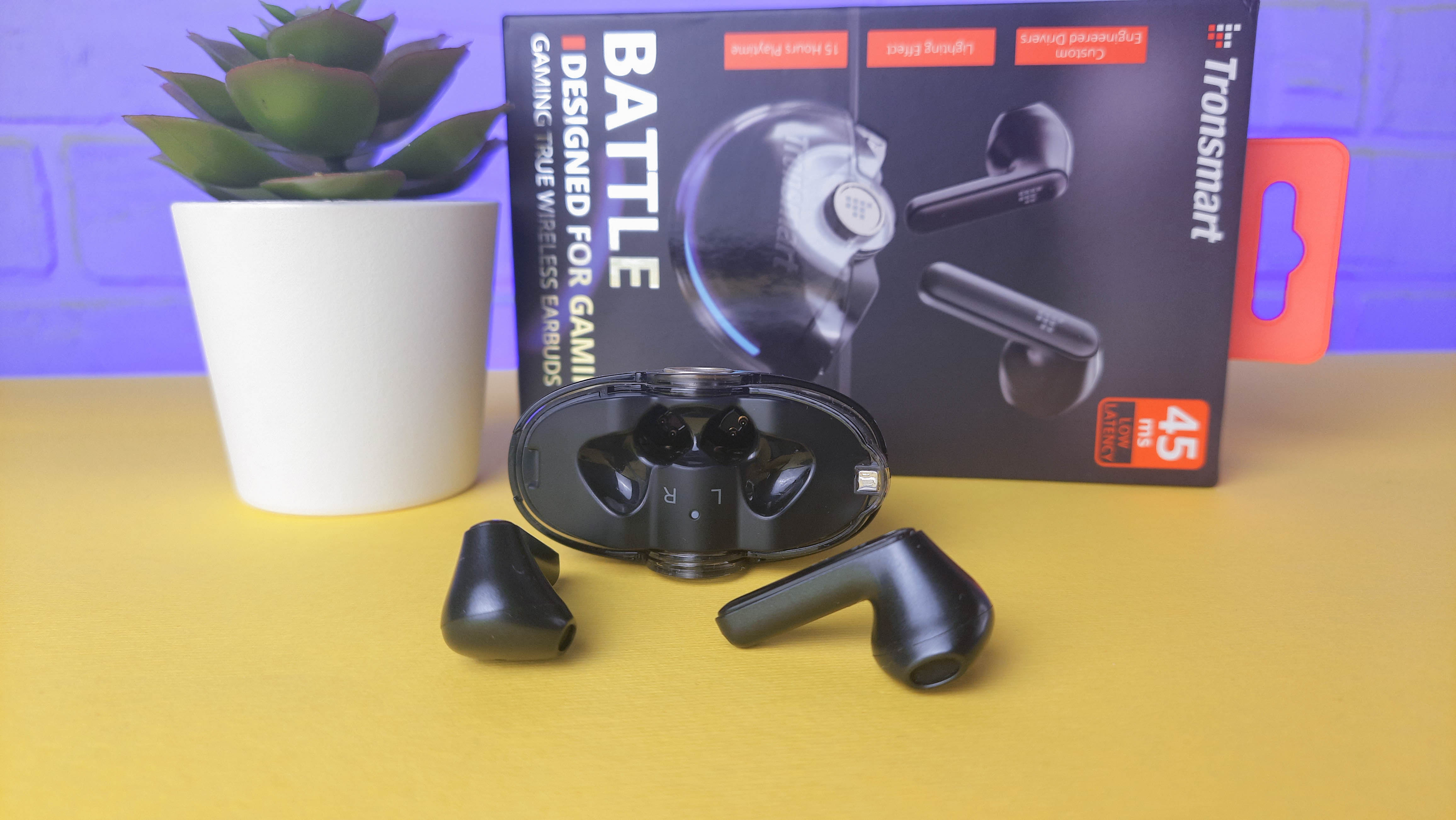 Обзор Tronsmart Battle: бюджетные TWS-наушники для мобильных геймеров - фото 1