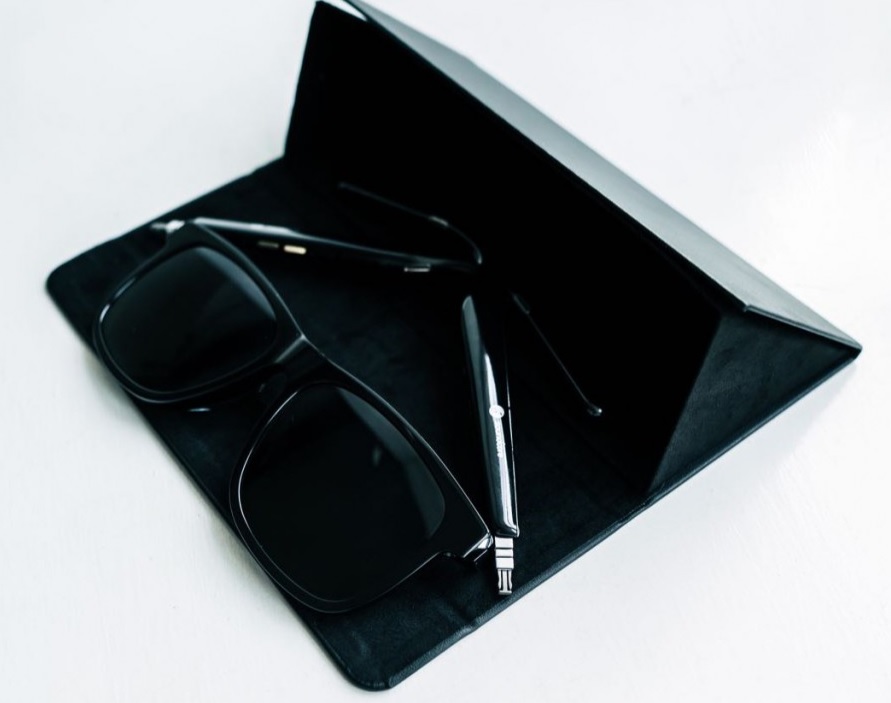 Anker представила умные очки Soundcore Frames со встроенными наушниками - изображение 1 Anker представила умные очки Soundcore Frames со встроенными наушниками - фото 1