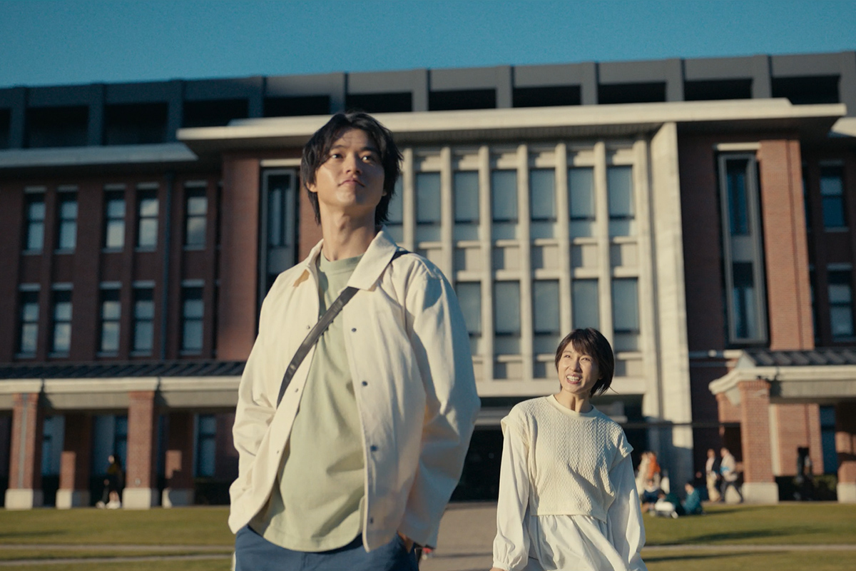 Беззаботное начало

Источник: Netflix