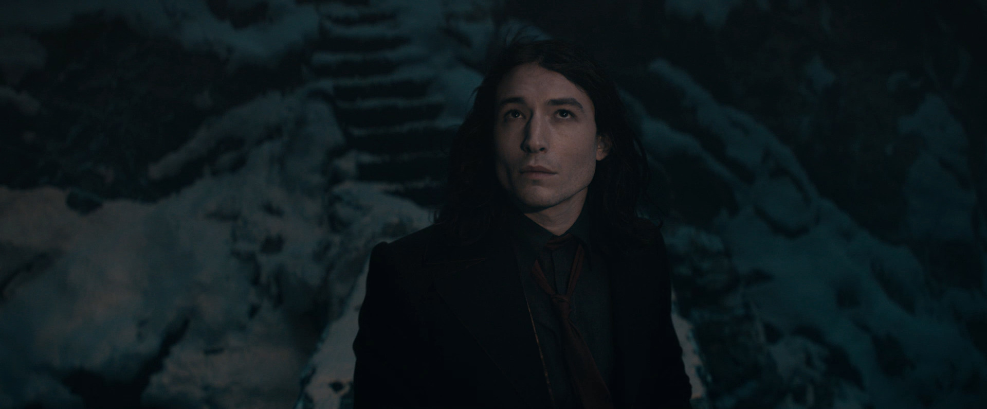 Хогвартс, Миккельсен и новая героиня: что показали в трейлере третьей части «Фантастических тварей» - фото 5