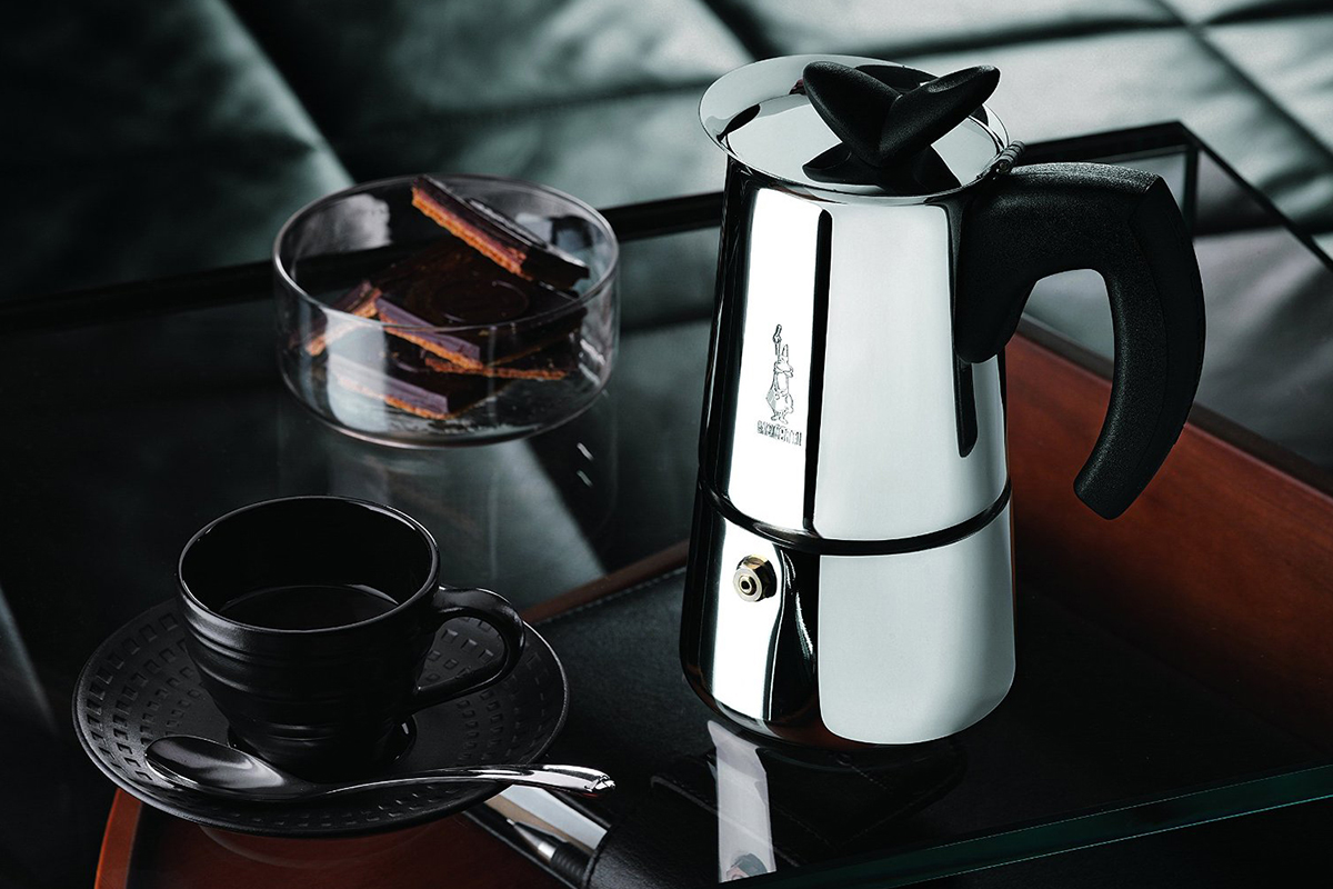 Гейзерная кофеварка

Источник: Getty Images