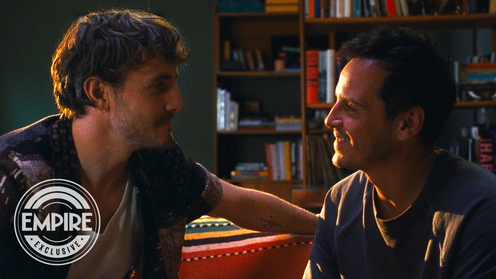 Режиссёр драмы «Мы всем чужие» объяснил роли Эндрю Скотт и Пола Мескала - фото 1