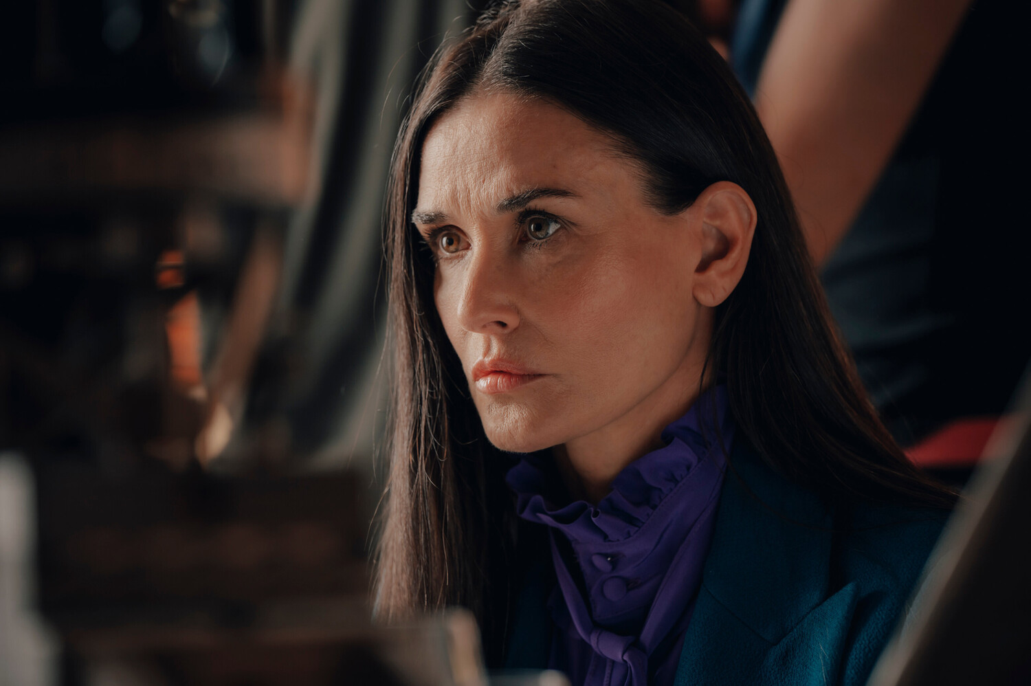 Деми Мур завершила вечер «Оскара» с картошкой фри и поддержкой дочерей - фото 3