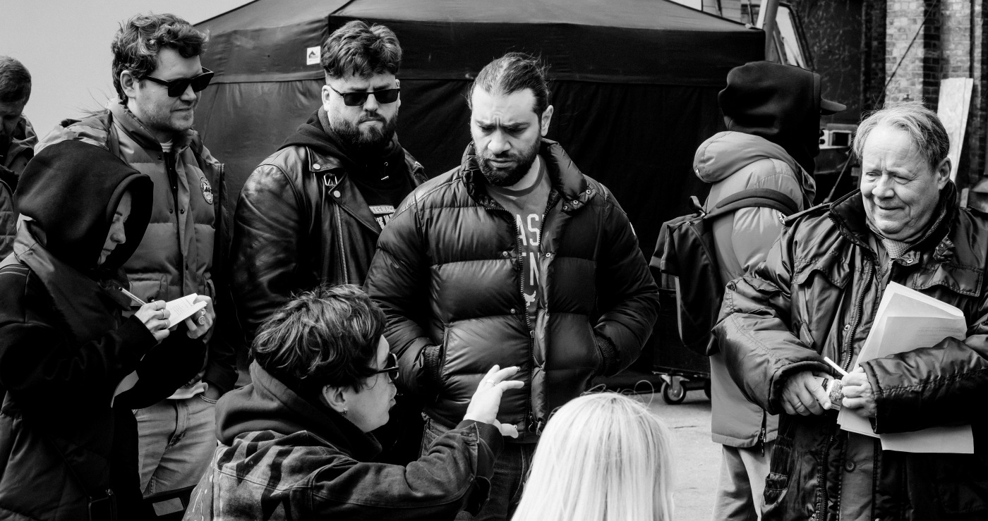 Слева направо: Михаил Китаев, Роман Котков, Артём Габрелянов, Алексей Маклаков и Олег Трофим на съёмках фильма «Майор Гром: Игра» // Источник: Кинопоиск