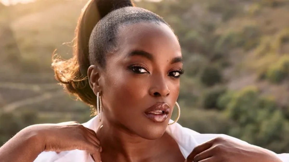 Вунми Мосаку Фото: Ashley Randall