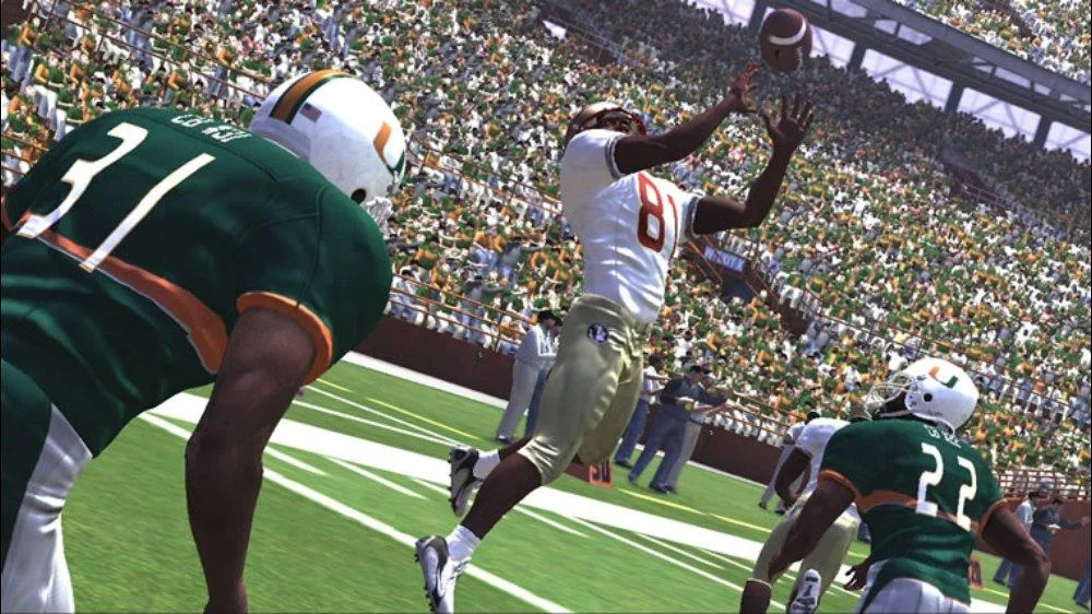NCAA Football 07 - кадр 2