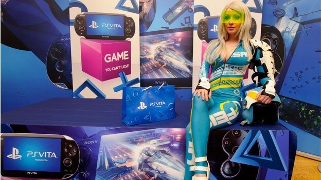 PlayStation Vita покорила английские чарты - изображение обложка