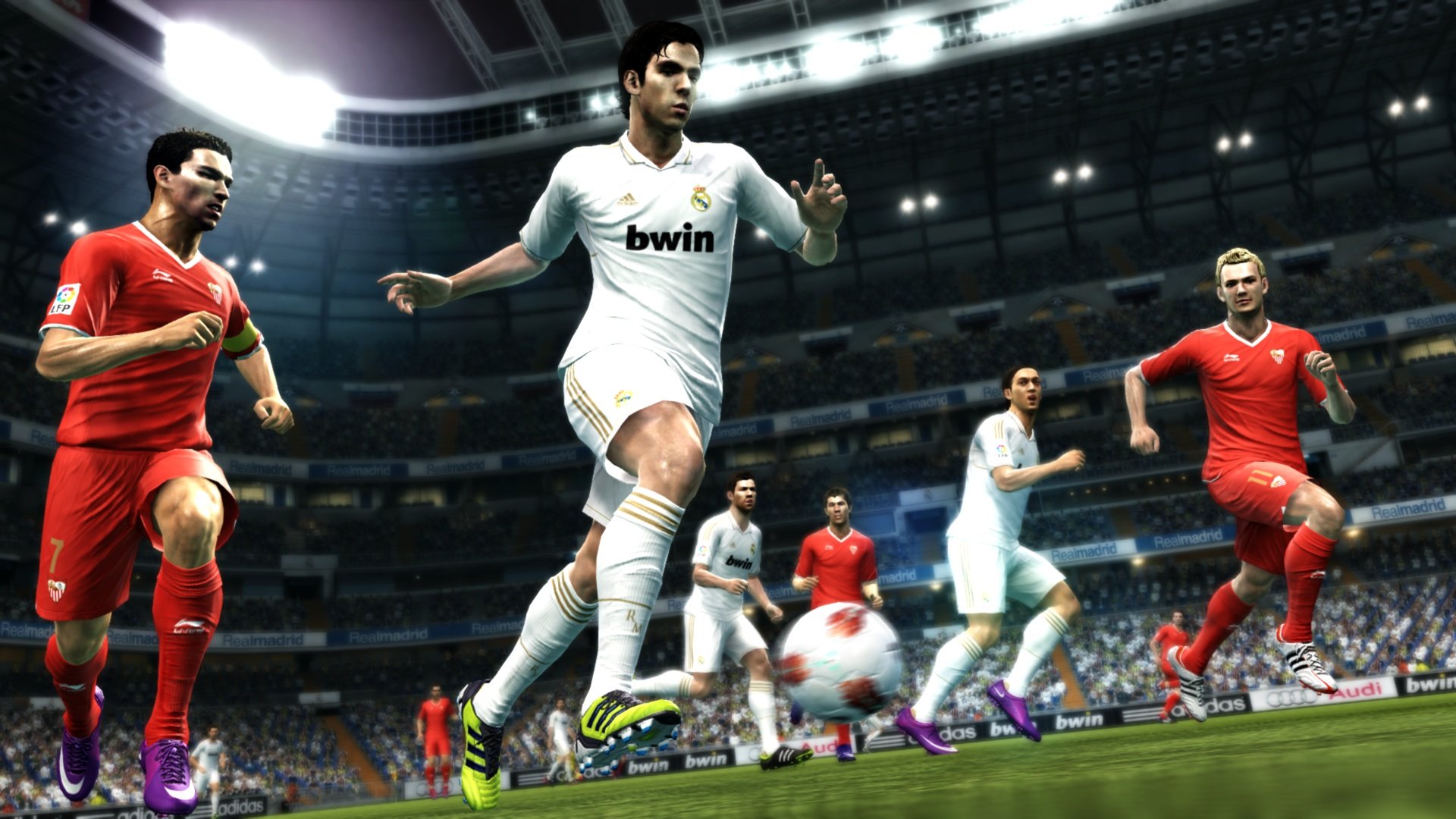 Pro Evolution Soccer 2013 — скриншот 2