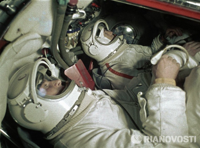 52 года назад человек впервые вышел в космос. История Алексея Леонова — фото 7