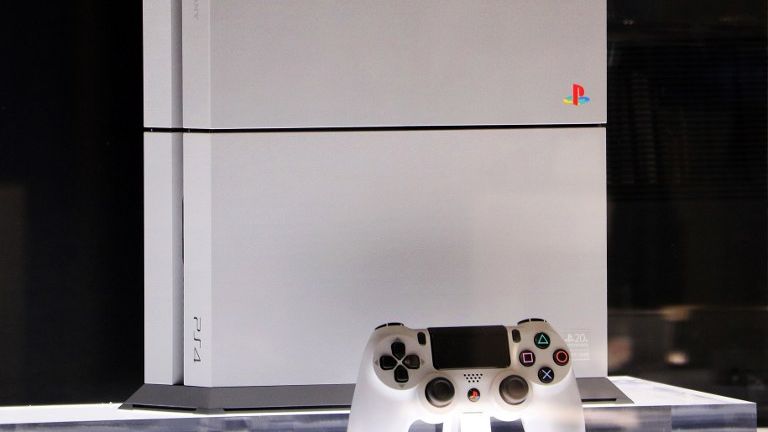 Самую желанную PS4 в мире продали почти за $130 тыс. | Канобу